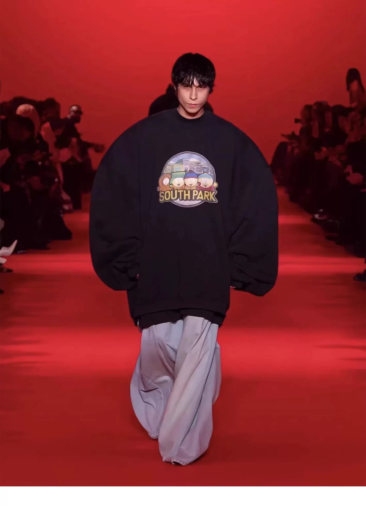 Свитер для показа VETEMENTS, черный, с принтом "ЮЖНЫЙ ПАРК"