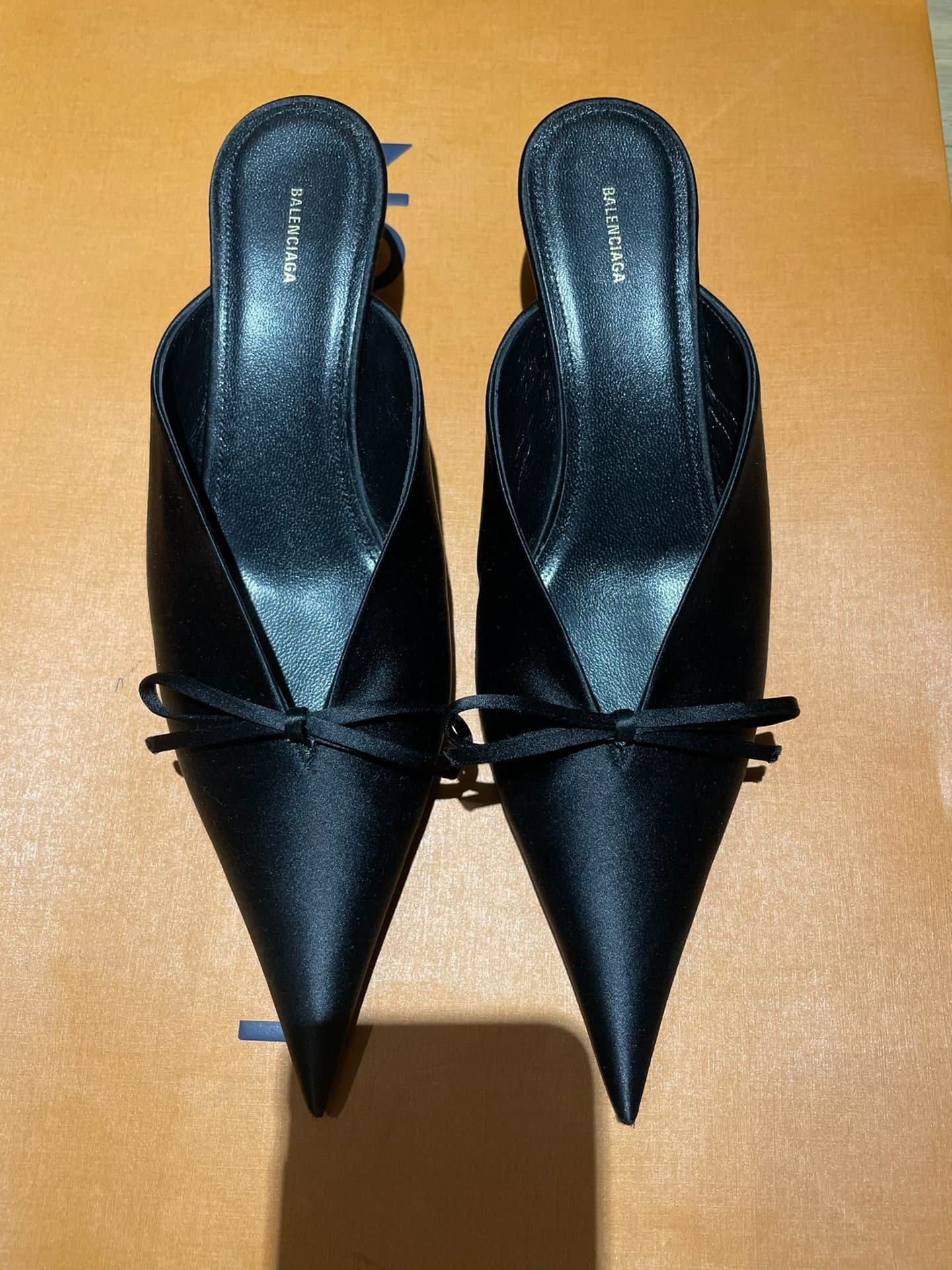 BALENCIAGA /Лук для ножей Balenciaga из натуральной кожи