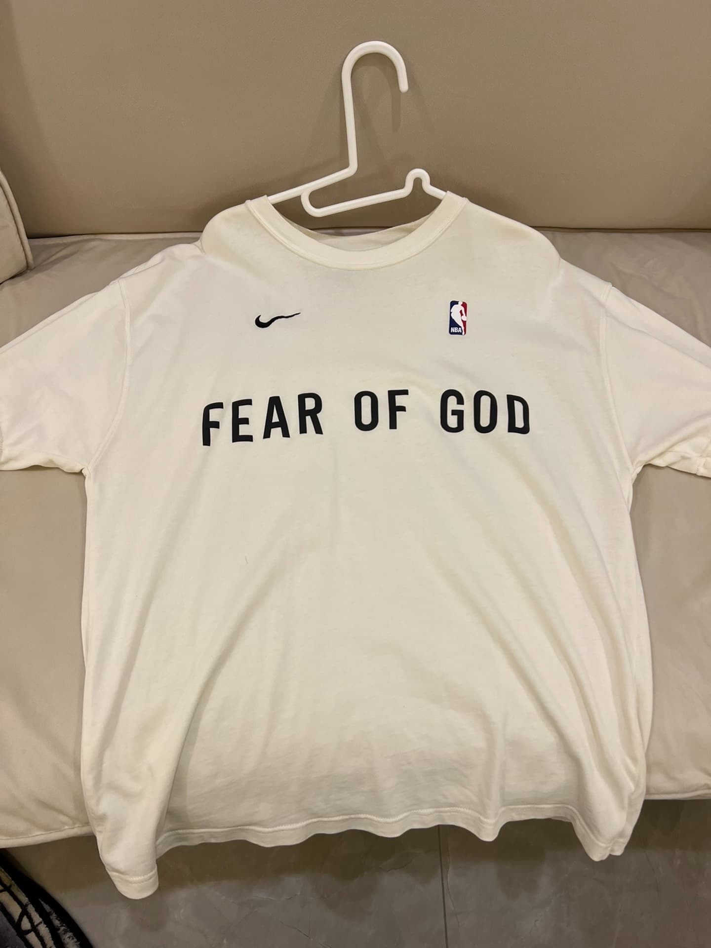 Оригинальная футболка Nike fear of god, размер M, была укорочена