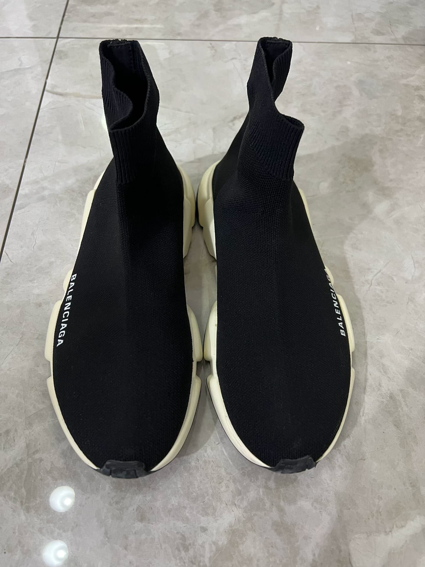 Balenciaga БАЛЕНСИАГА, размер 38, надето всего один раз и ненадолго，