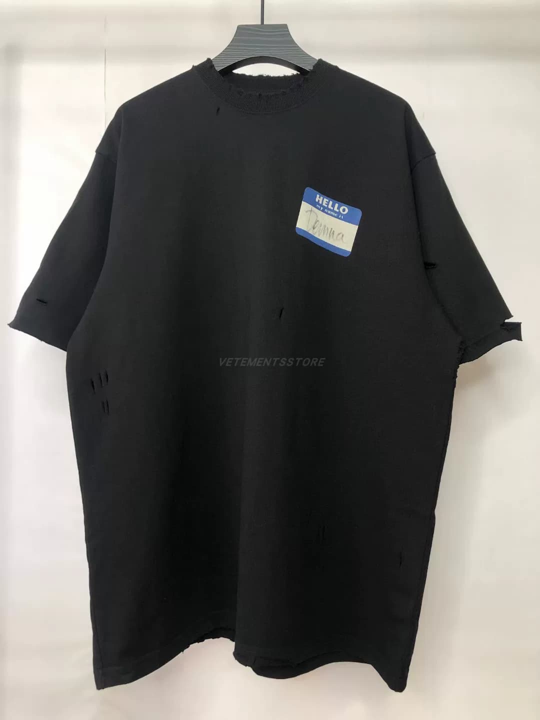 Рваная футболка Vetements с короткими рукавами черного цвета, размер XS