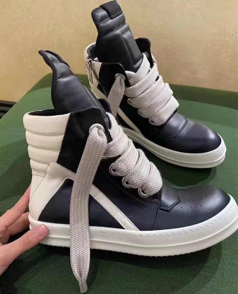 Перевернутый треугольник на толстом шнурке от RO Owens Rickowens