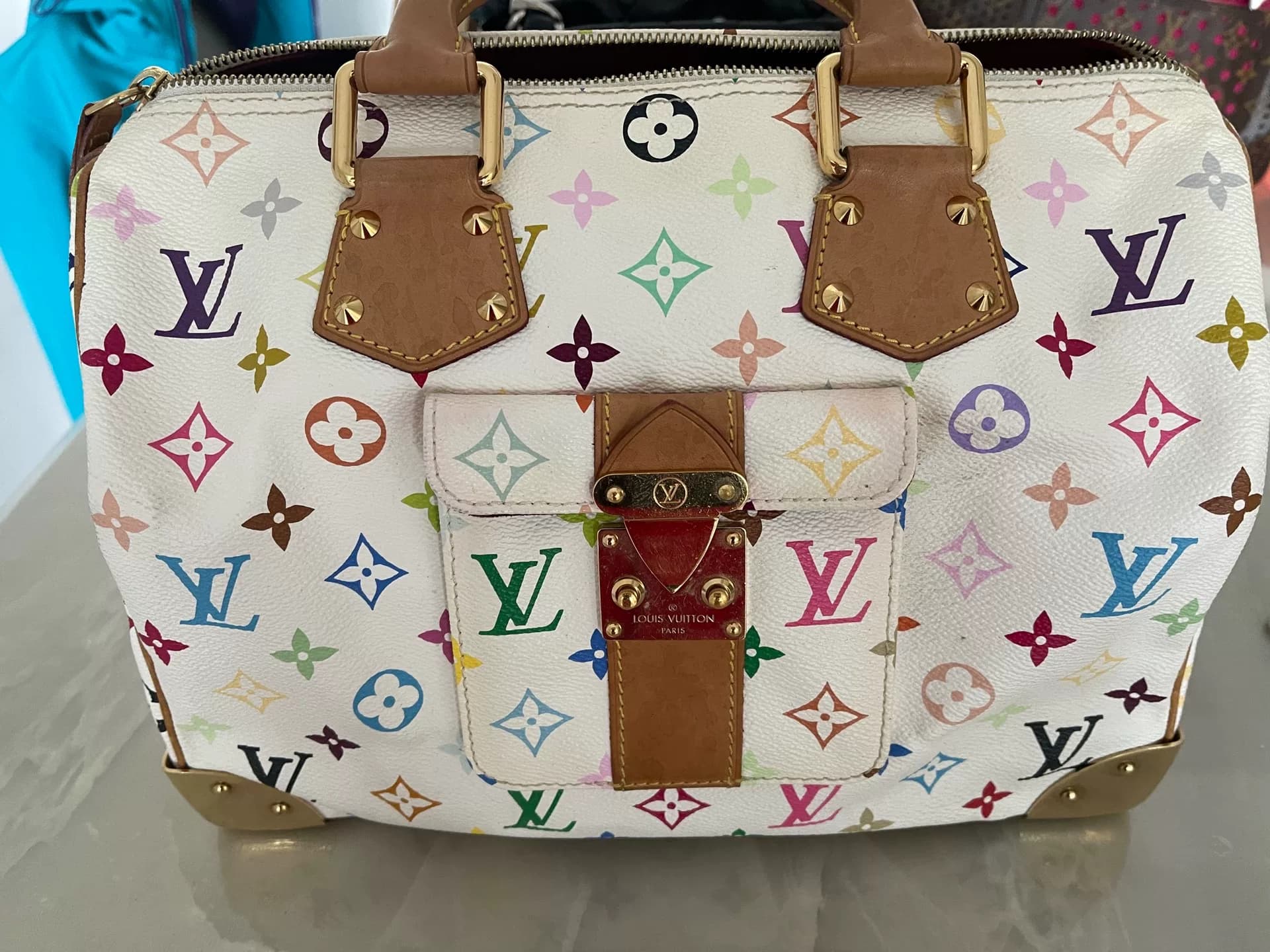 Маленькая квадратная сумка LV Louis Vuitton белого цвета в трех цветах 30, сумка из мягкой кожи, новинка 99, белый цвет LV, купить