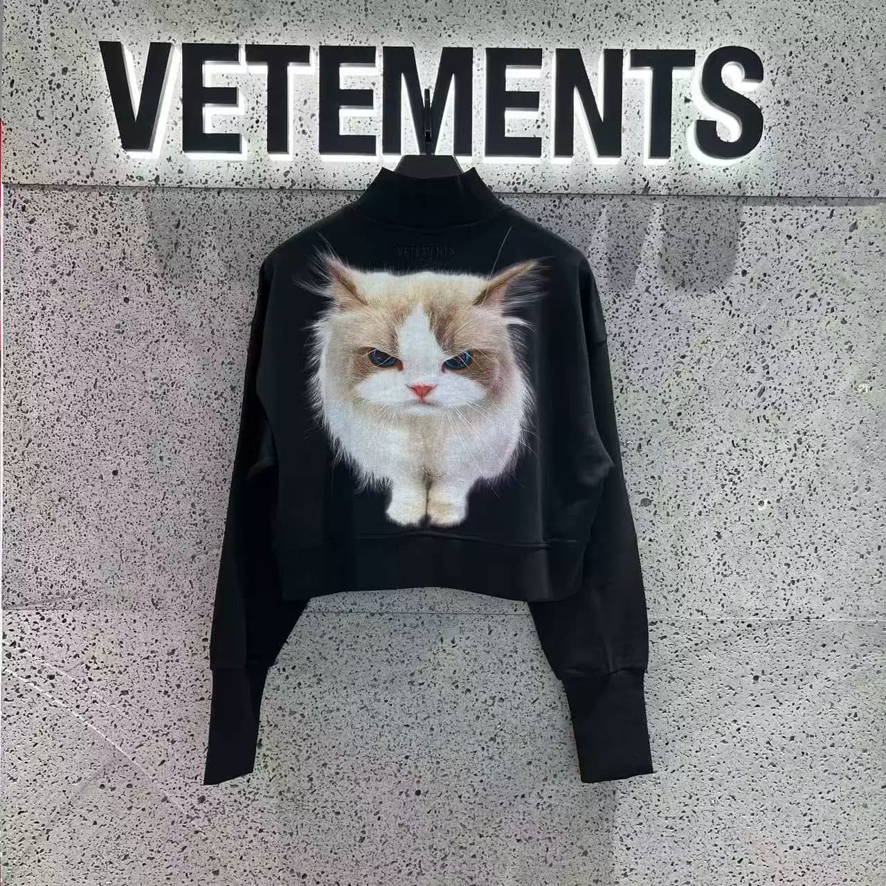 Женский пуловер-свитер VETEMENTS осень 2025 35520006