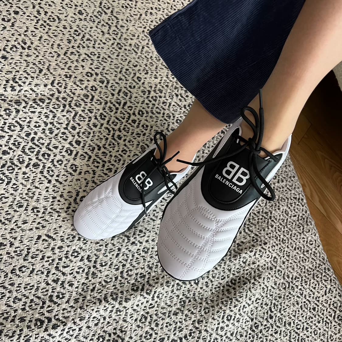 Новые итальянские женские туфли BALENCIAGA в цветовой гамме с круглым носком и глубоким вырезом на плоской подошве на шнуровке, спортивная повседневн…
