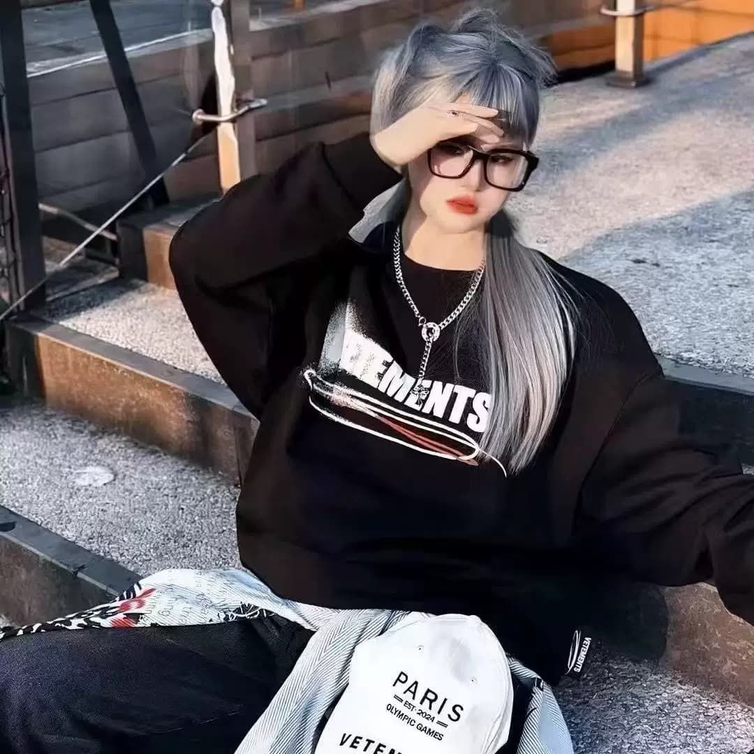 Весенний пуловер-свитер VETEMENTS 2025 35120005
