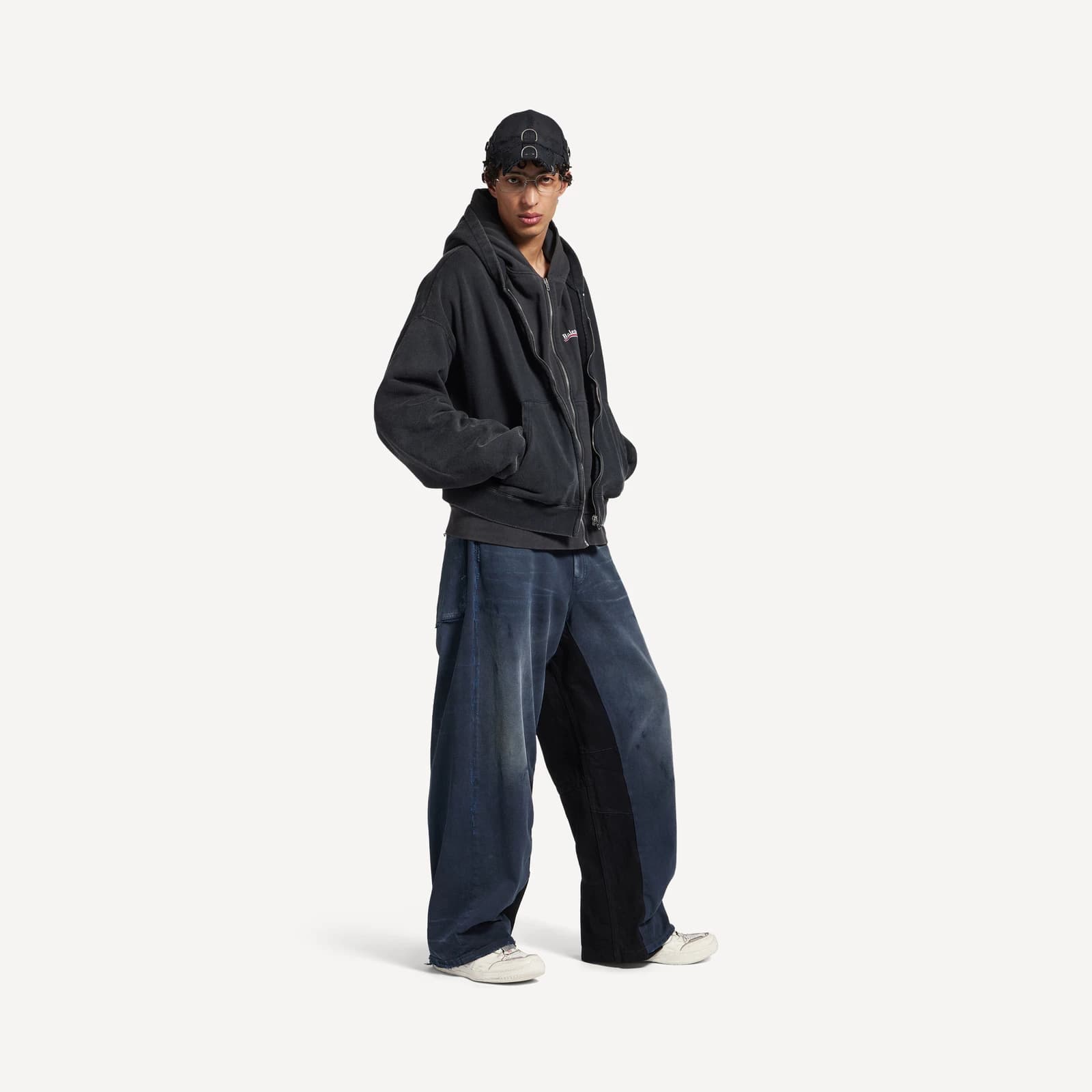 BALENCIAGA Мужские кроссовки Balenciaga ВЕСНА 26 В ХЭМПТОНЕ, ПОНОШЕННЫЕ, в меру потрепанные