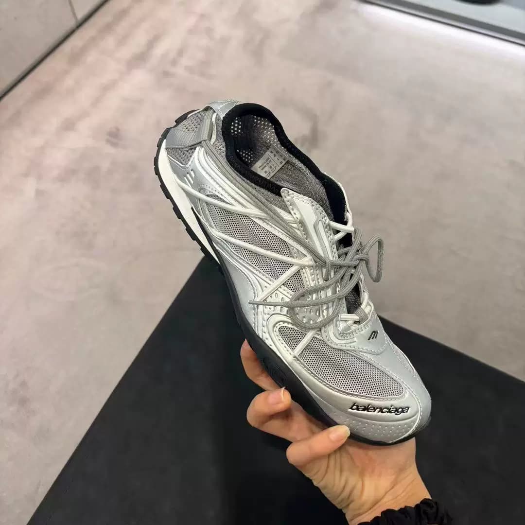 Xiaobaozi Италия Balenciaga Balenciaga 26 летние женские ультралегкие кроссовки Radar slip-on