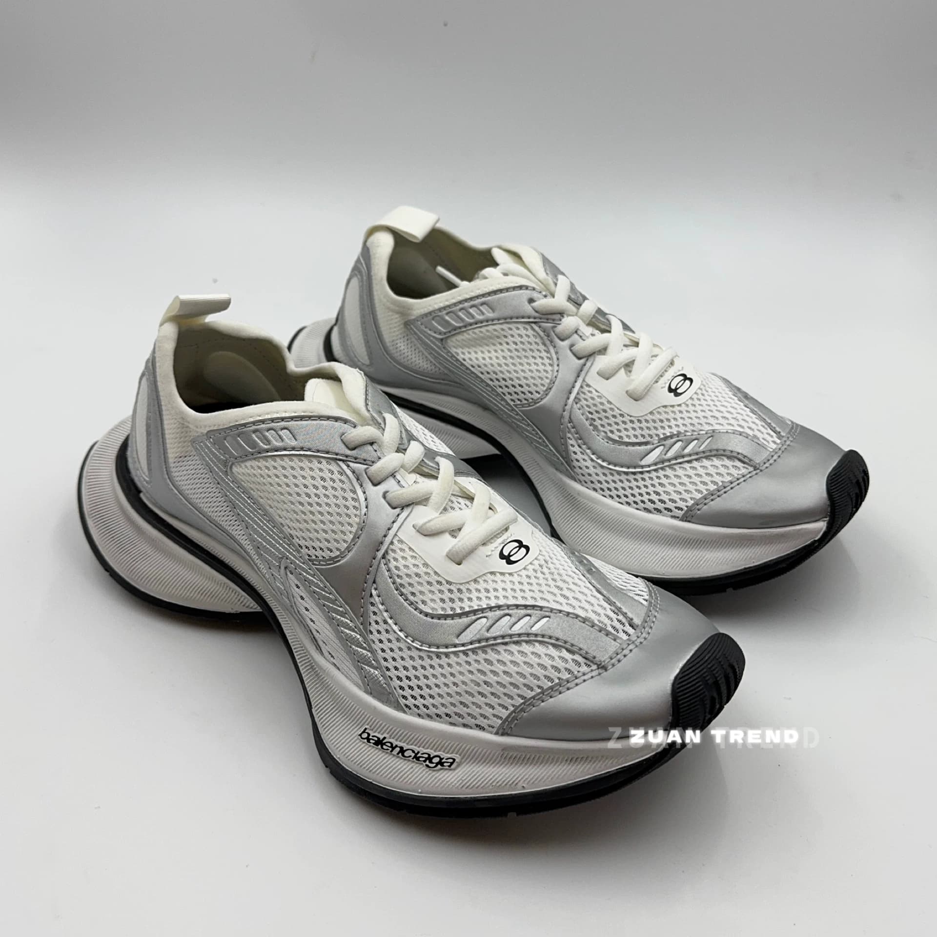 【ZuAn】Сетчатые кроссовки с низким верхом Balenciaga/Balenciaga Circuit с круглым носком и логотипом на шнуровке