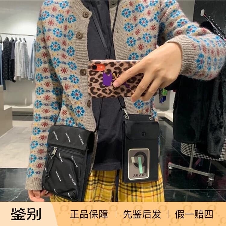 Spot BALENCIAGA/Сумка для мобильного телефона Balenciaga многофункциональная диагональная сумка с буквенным логотипом, мужские и женские модели в цве…
