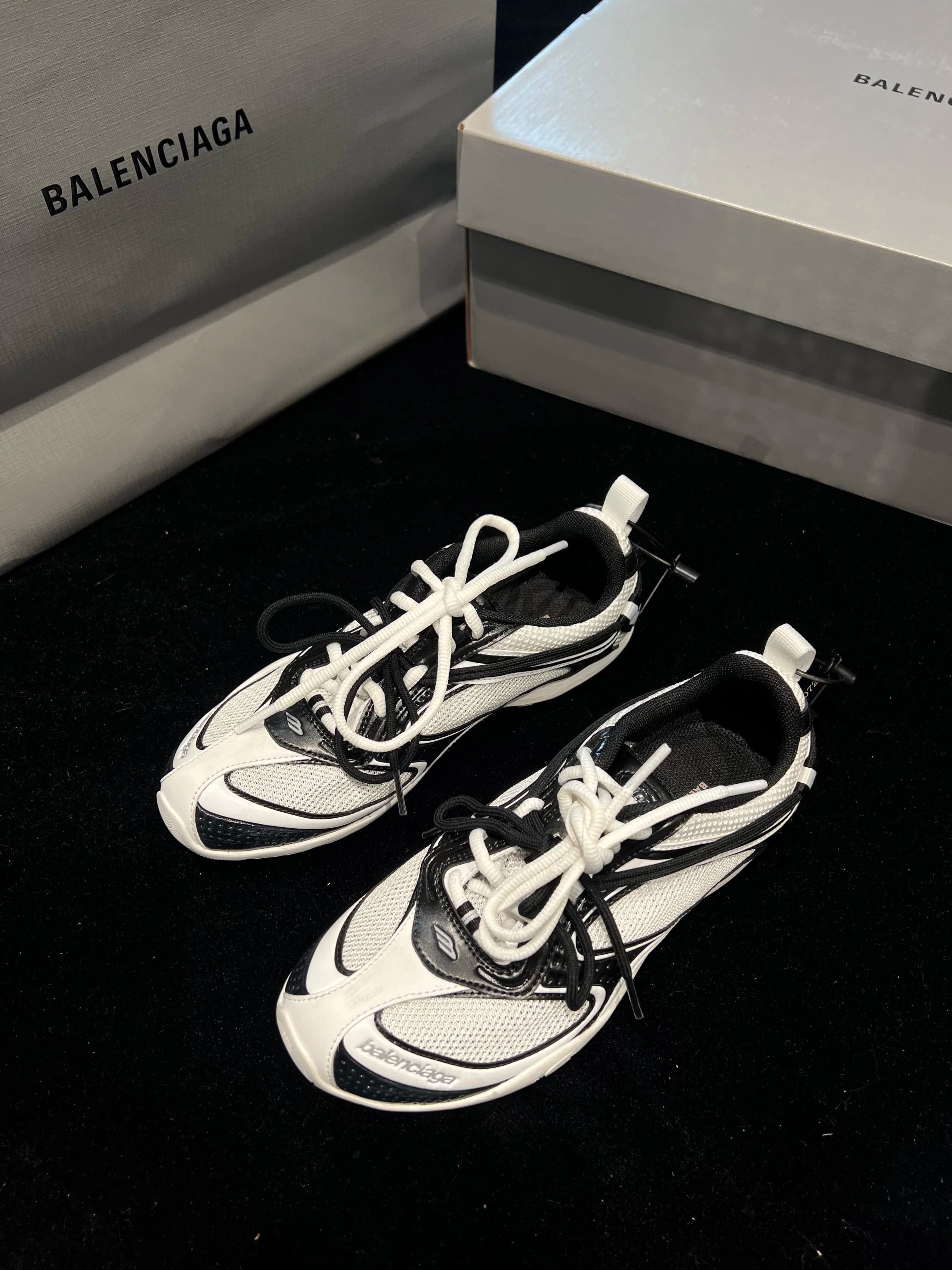 [Один товар и один осмотр при осмотре] Повседневная спортивная обувь Balenciaga/Balenciaga Radar Radar series