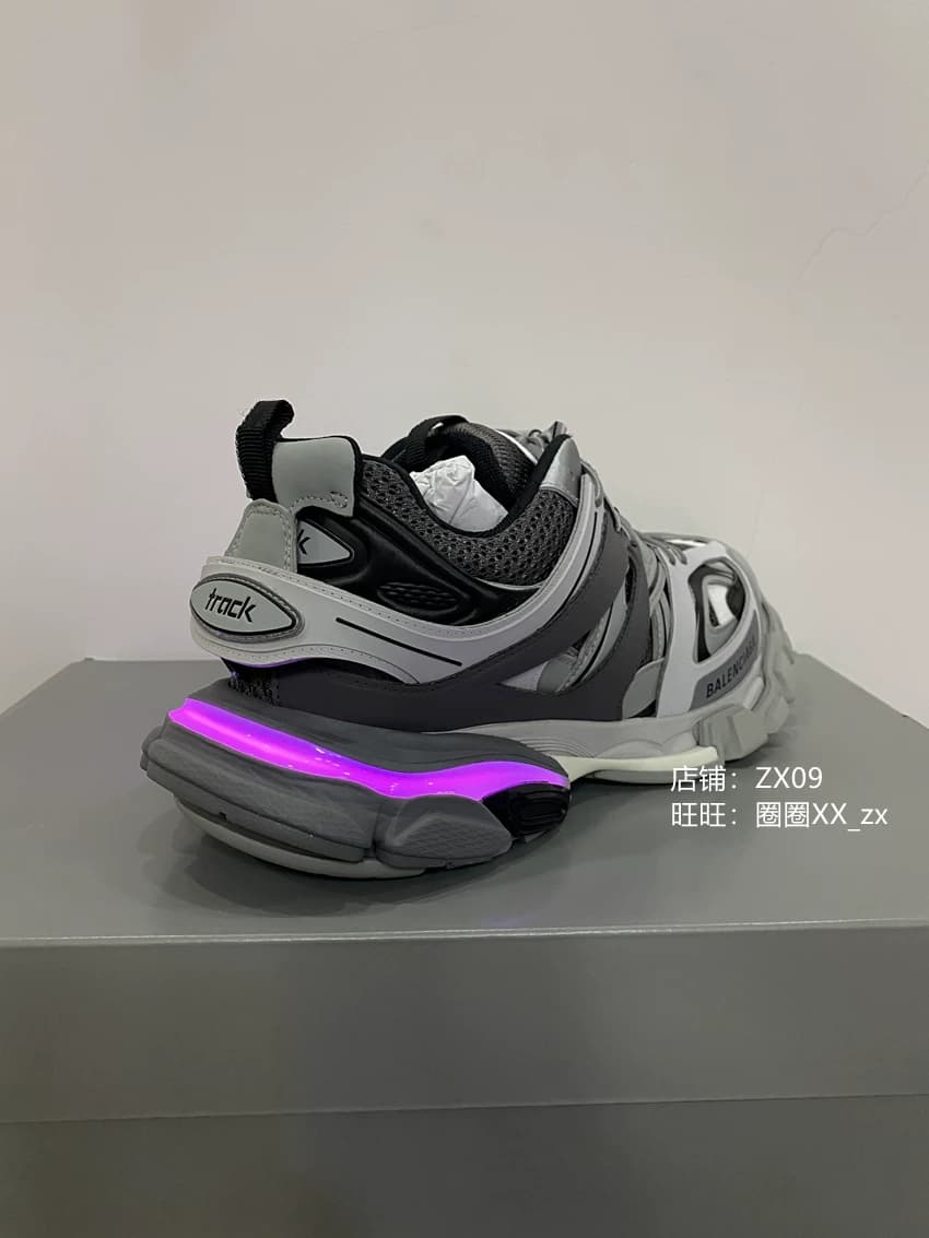 Spot Balenciaga/Мужская повседневная спортивная обувь Daddy со светодиодной подсветкой Balenciaga GREY TRACK