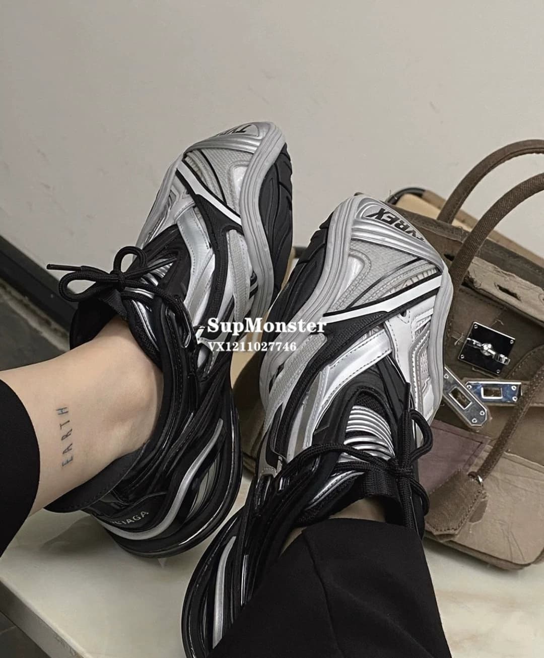 Покупка спортивной обуви Balenciaga 20Fw Balenciaga Tyrex специальной формы с квадратным носком для папы.