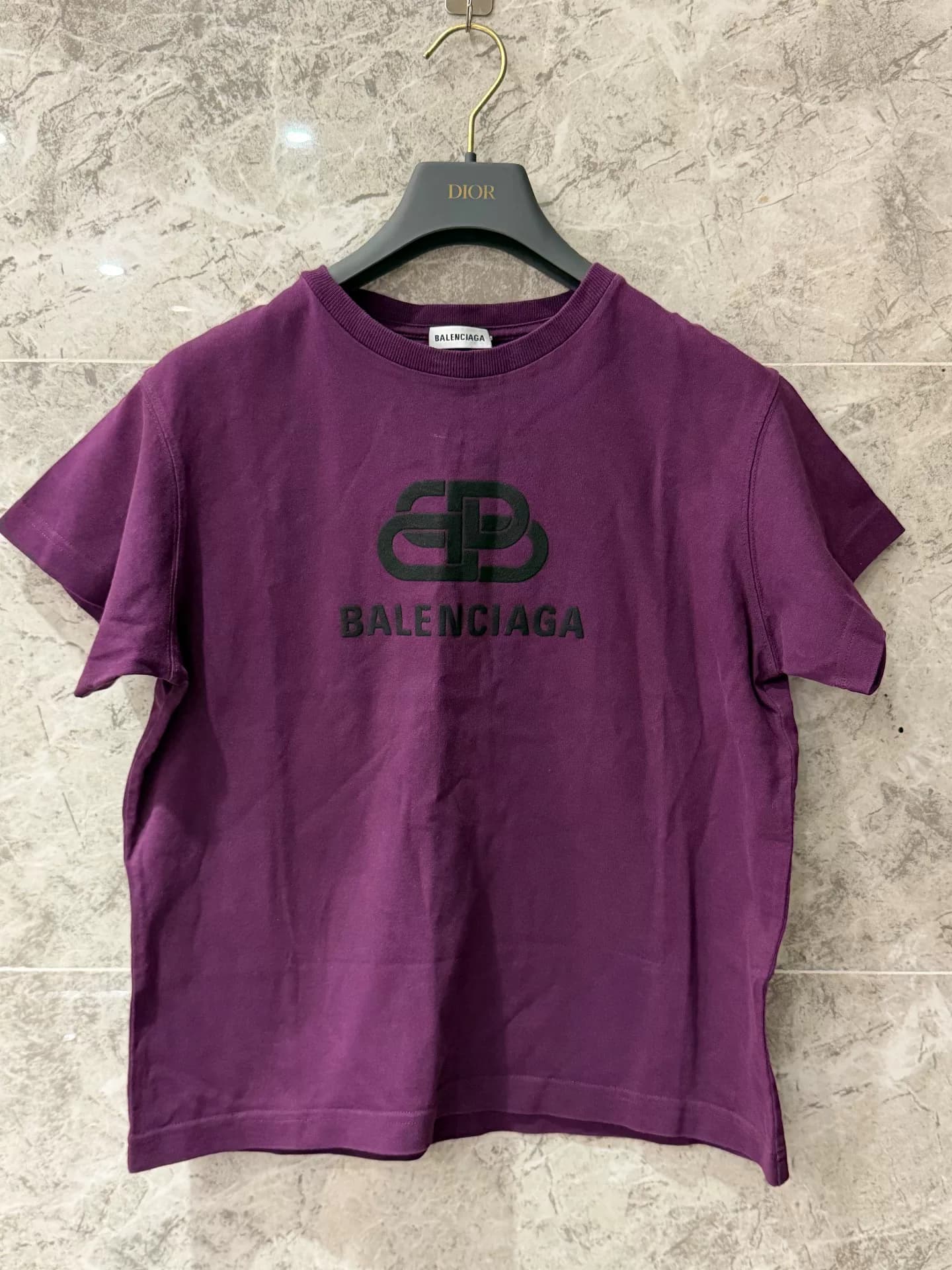 Натуральная женская одежда Balenciaga с короткими рукавами