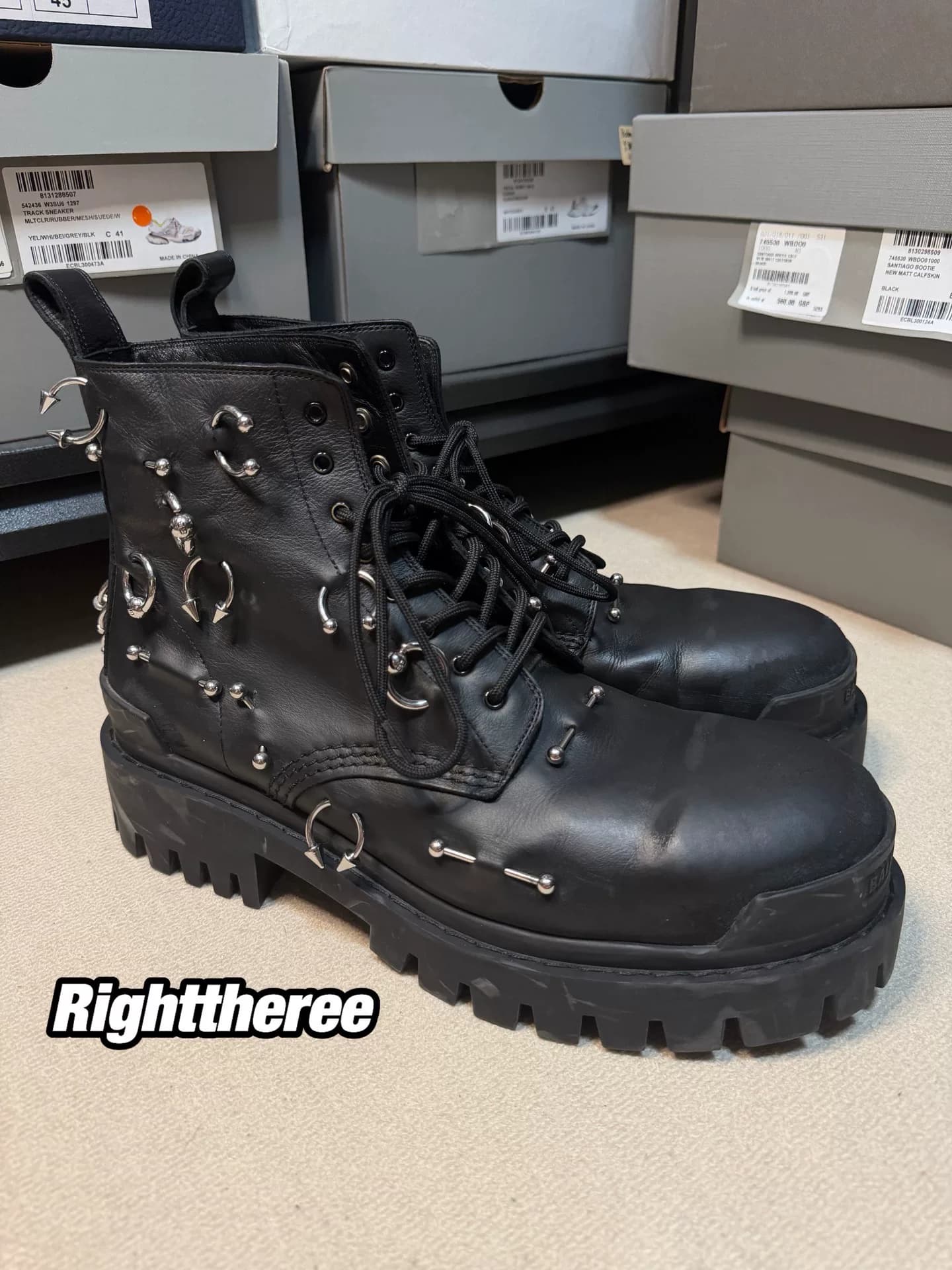 Ботинки Balenciaga Balenciaga Strike с заклепками