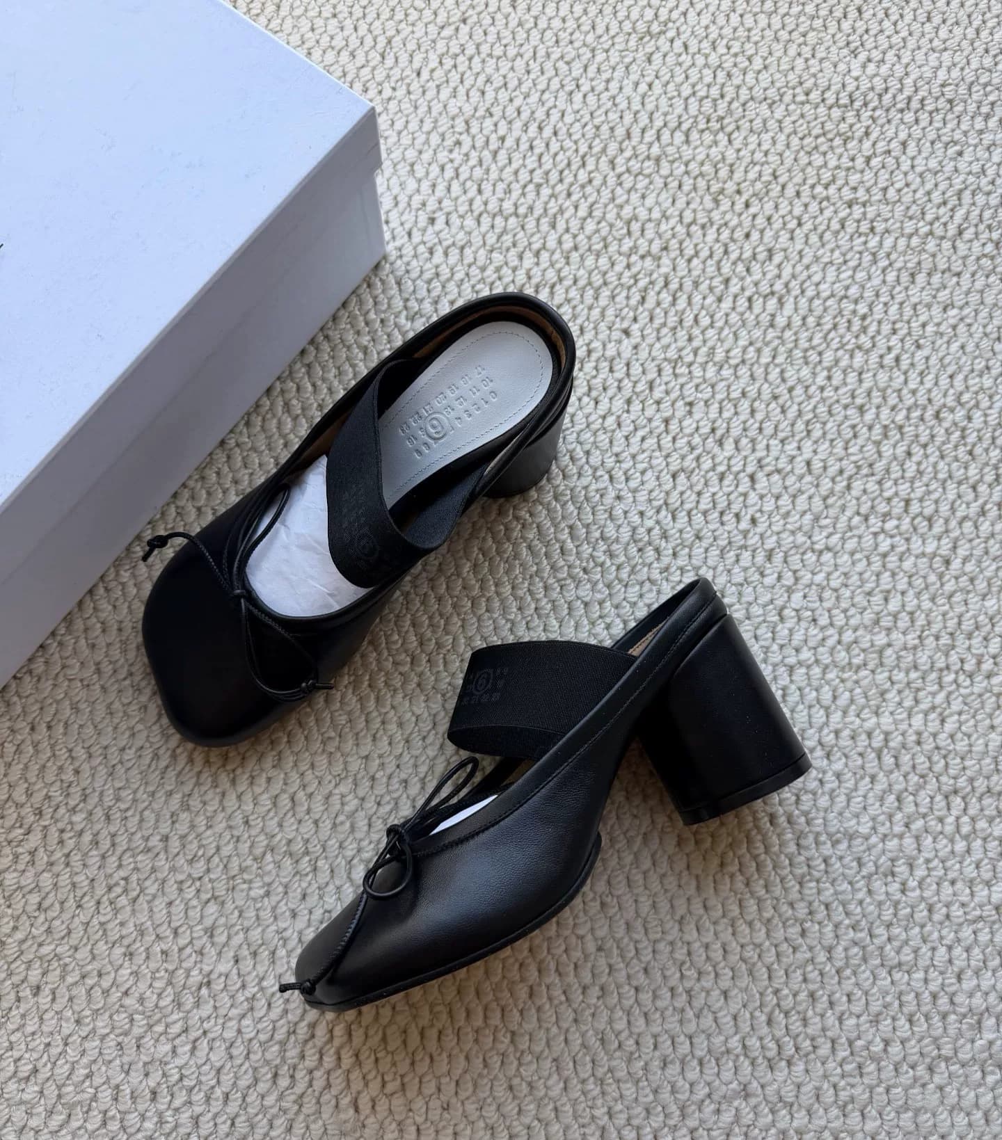 MM6 Maison Margiela Черный