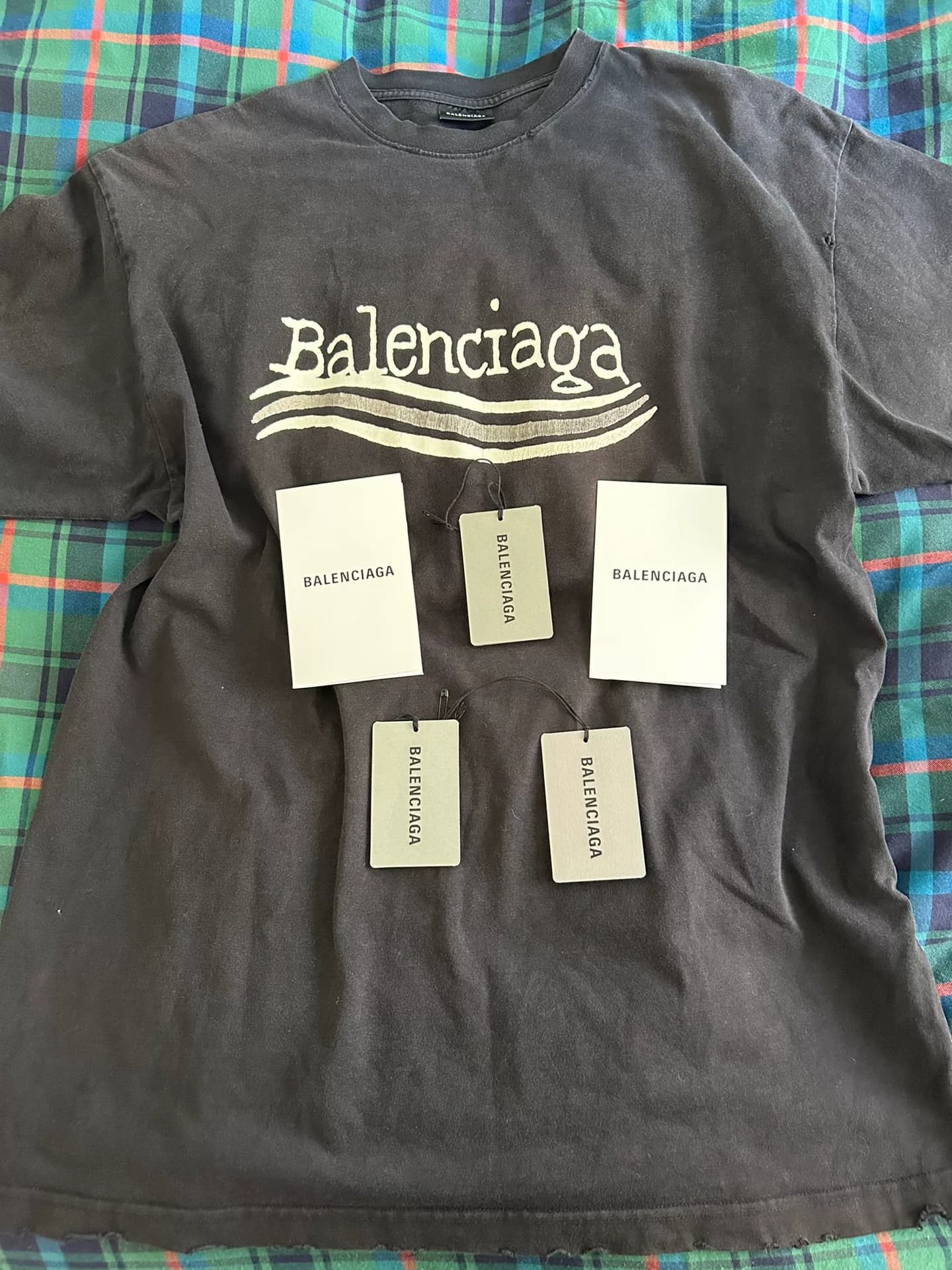 Подлинная гарантия персонального дня простоя Balenciaga Balenciaga wave print с коротким отверстием