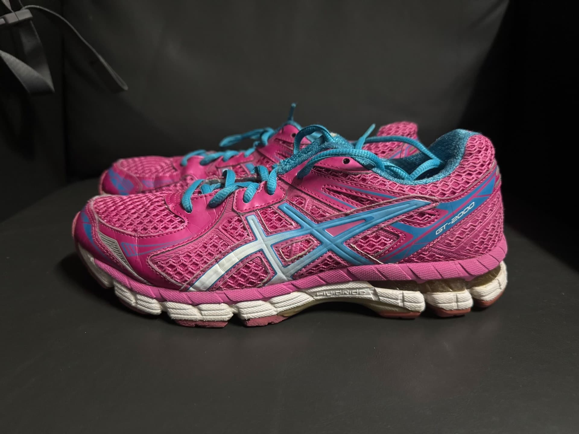 Женские кроссовки Asics GT-2000, размер 37, розовые, легкие и дышащие, летние