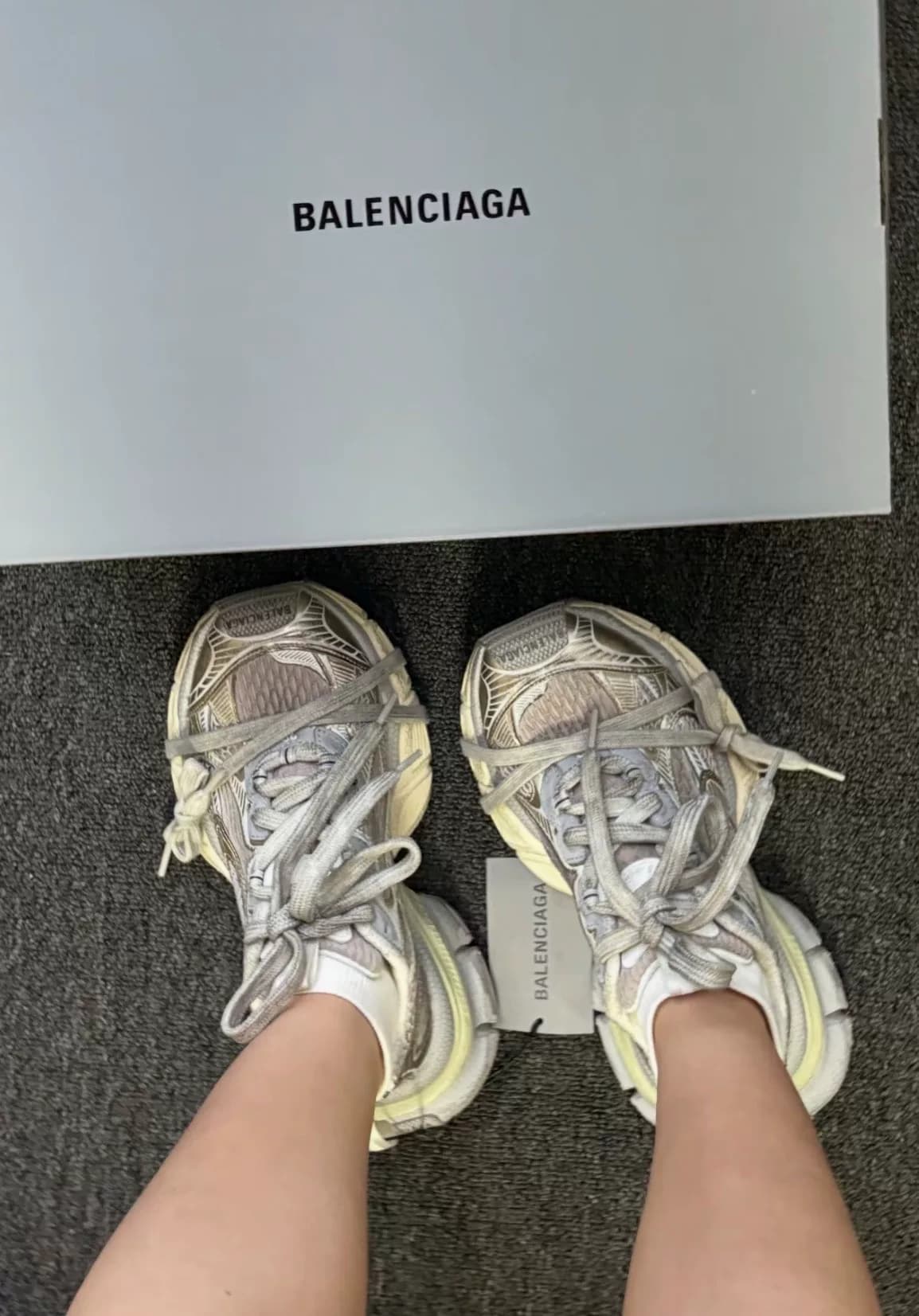 Туфли Balenciaga Balenciaga 3XL daddy светло-бежевого цвета