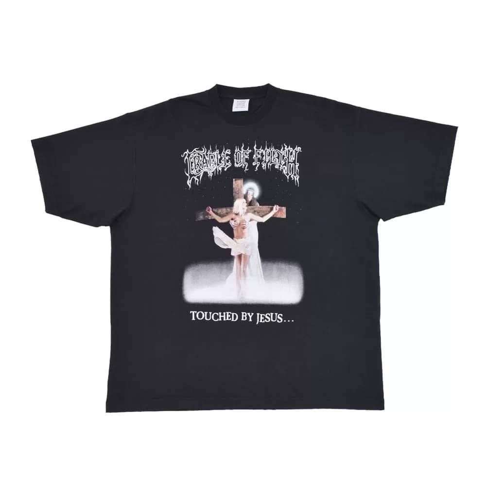 показ новой выстиранной футболки vetements 2027