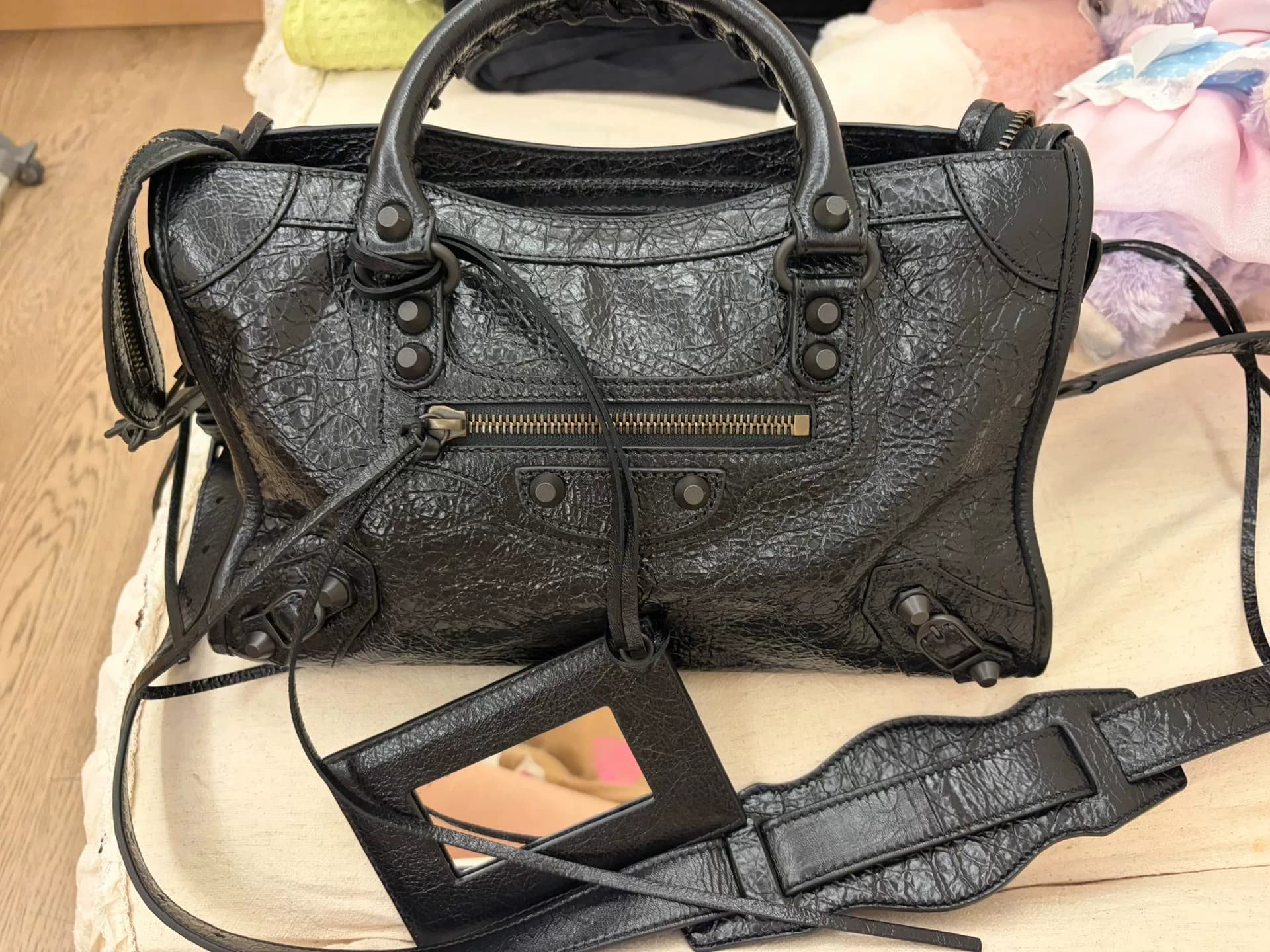 Маленькая сумочка Balenciaga от BALENCIAGA LE CITY