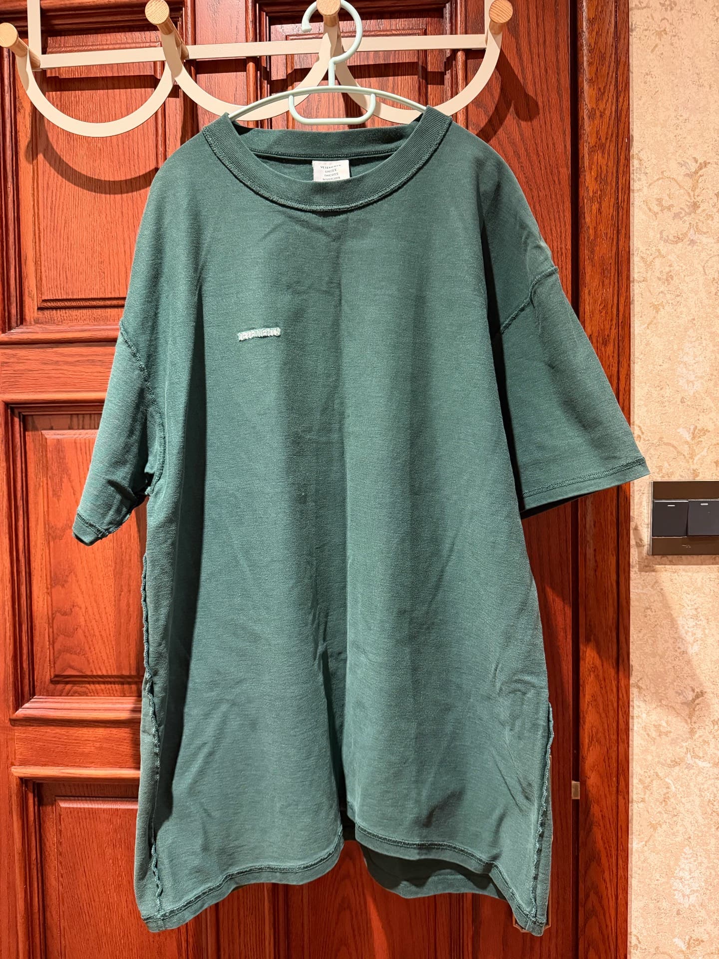 Темно-зеленая футболка с короткими рукавами Vetements|размер S