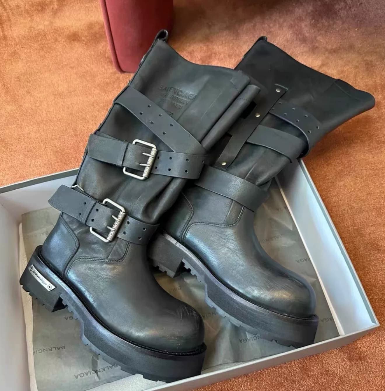 Сапоги Balenciaga Venom 38-го размера
