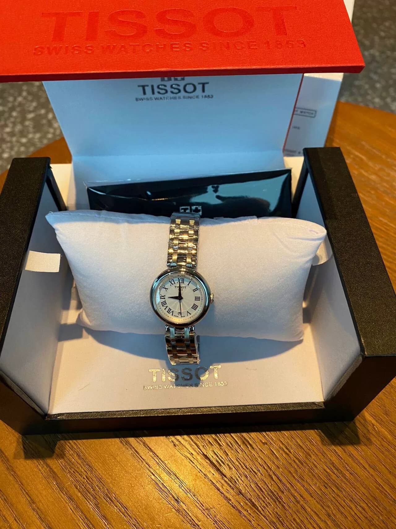 Tissot Jiali little beauty, циферблат 26 мм, пленка на браслете сохранилась, износа нет, будуарный