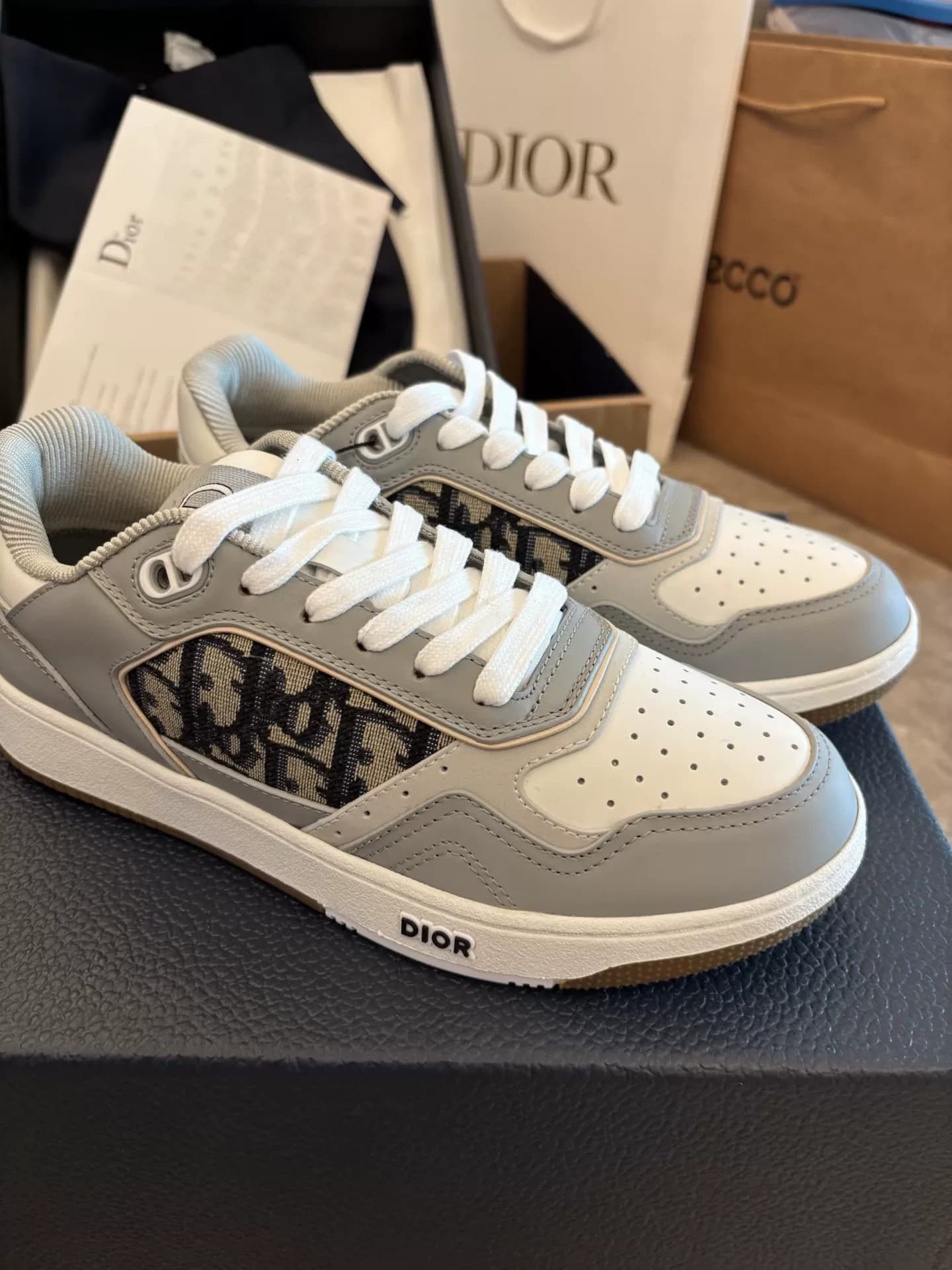 Dior Dior B27 с косой печатью