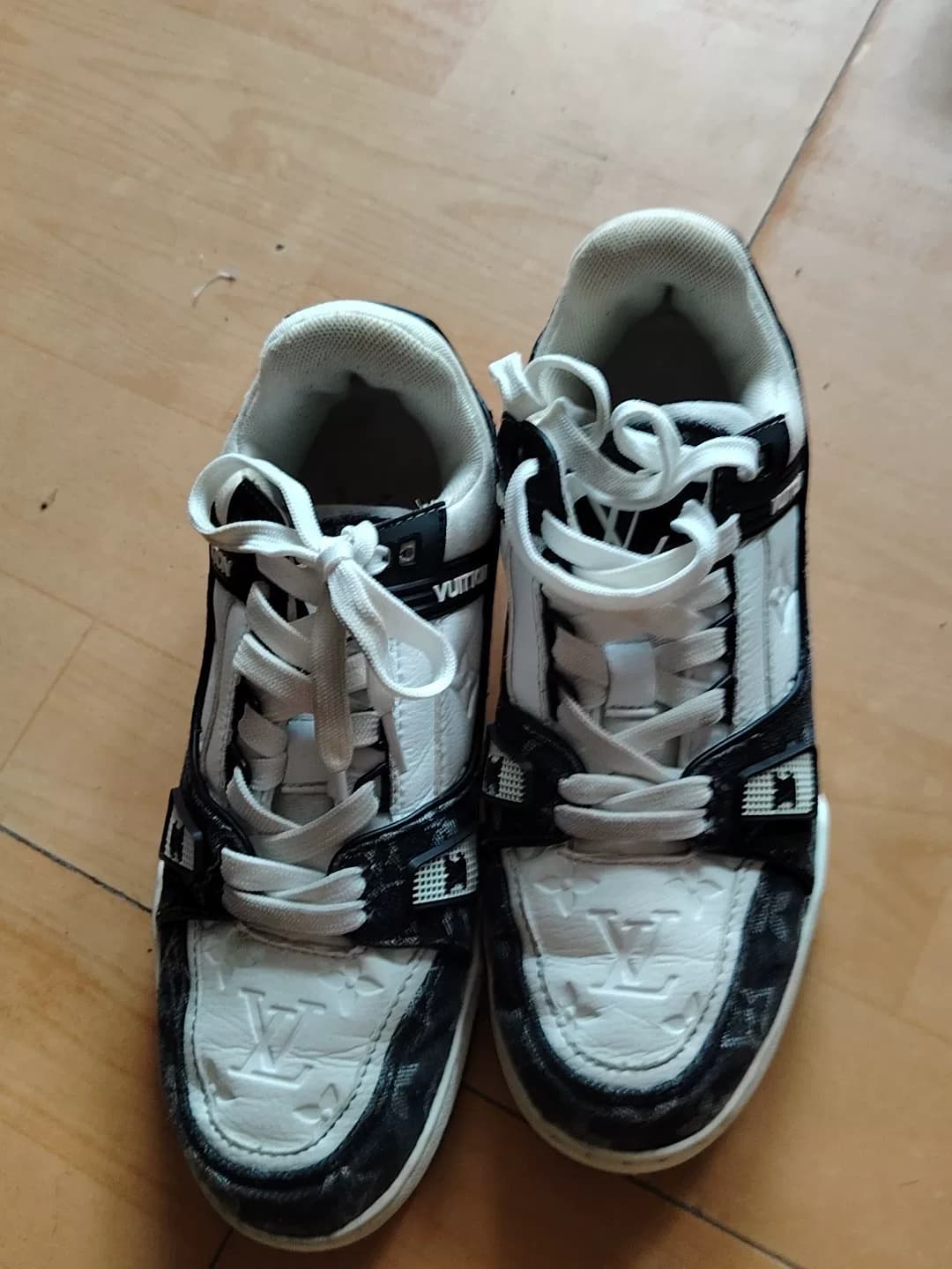 Черно-белые кроссовки LV Trainer panda, размер 41, классический стиль, верх с тиснением,