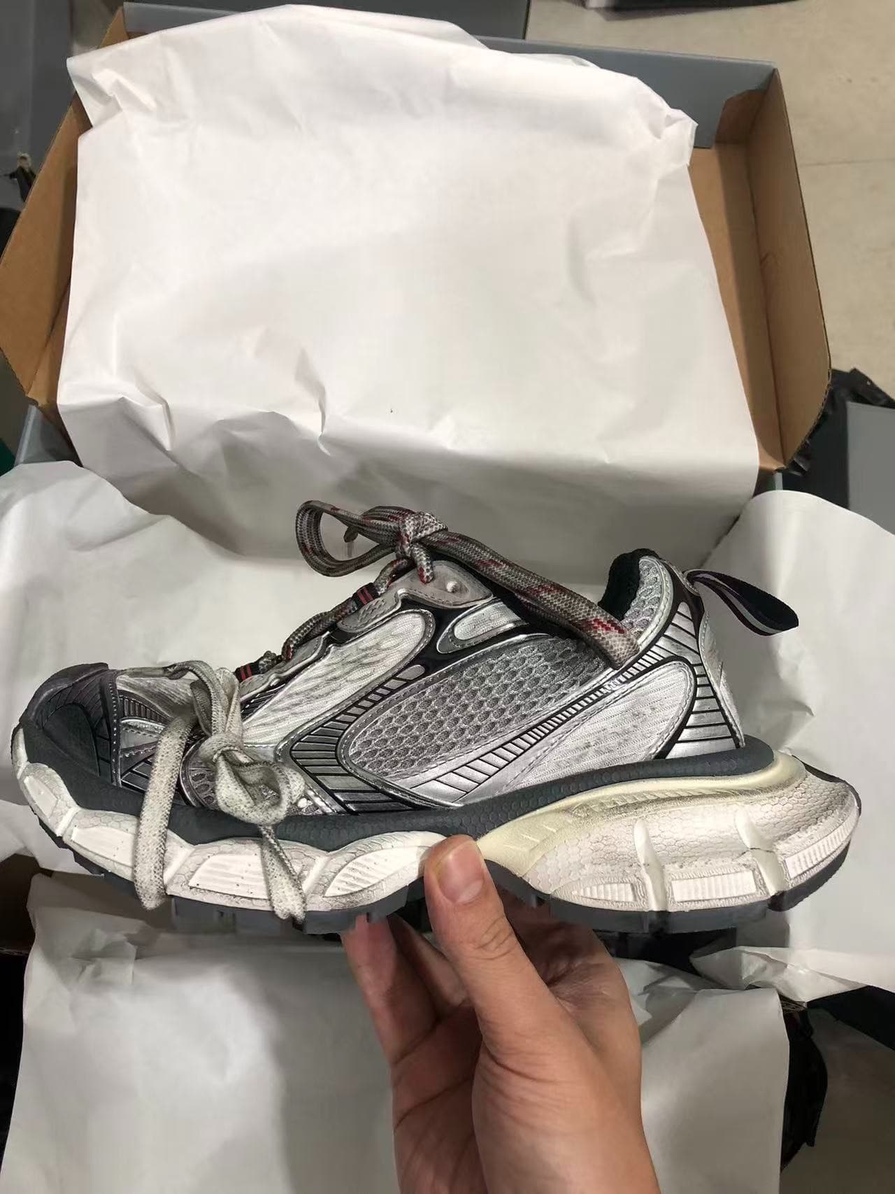 Топовая версия BLCG Paris 3XL daddy shoes серого цвета