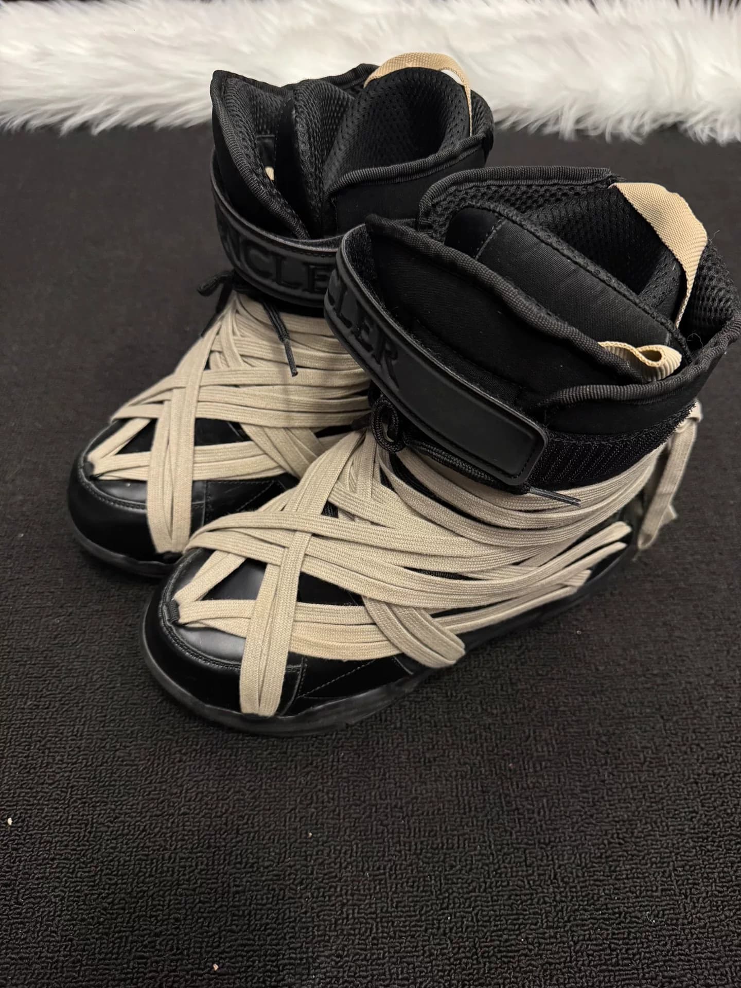 Кобрендовые зимние ботинки crazy на ремешках от Rick Owens Moncler 4