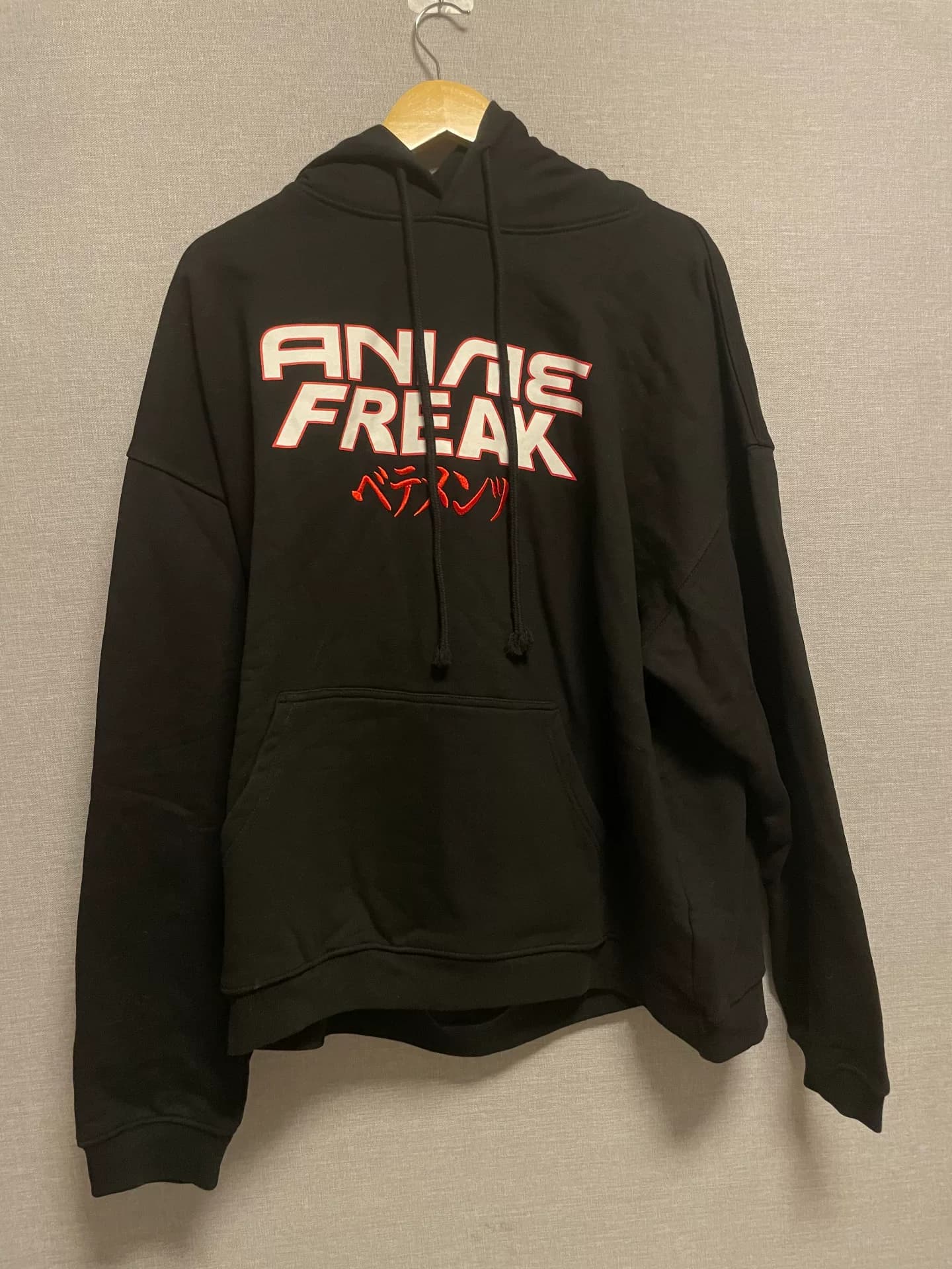 свитер с японским слоганом vetements