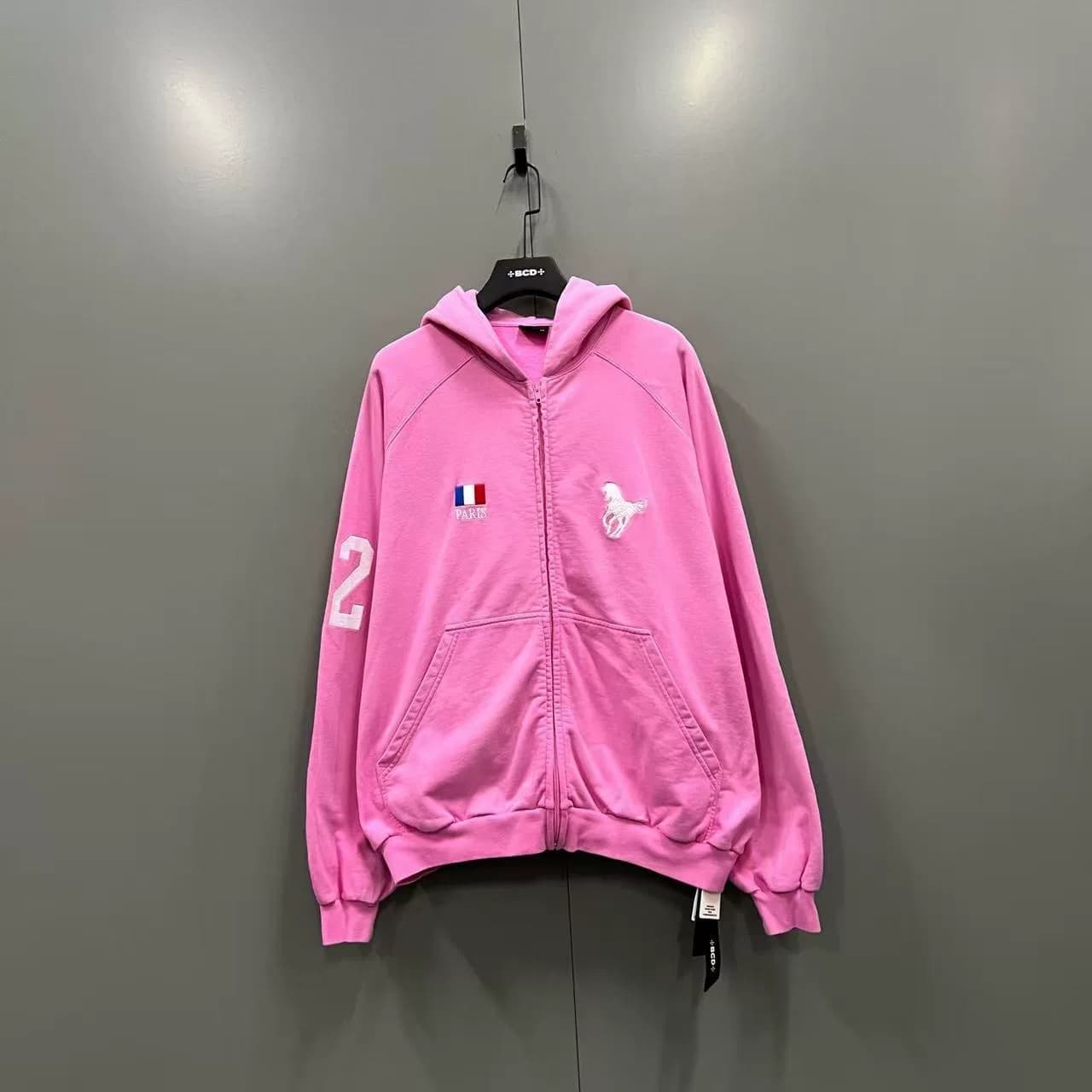 Розовый боевой конь Balenciaga от Balenciaga