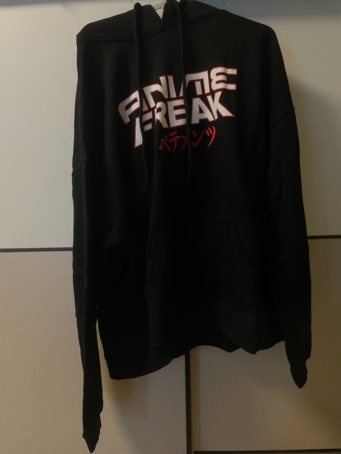 свитер с японским слоганом vetements