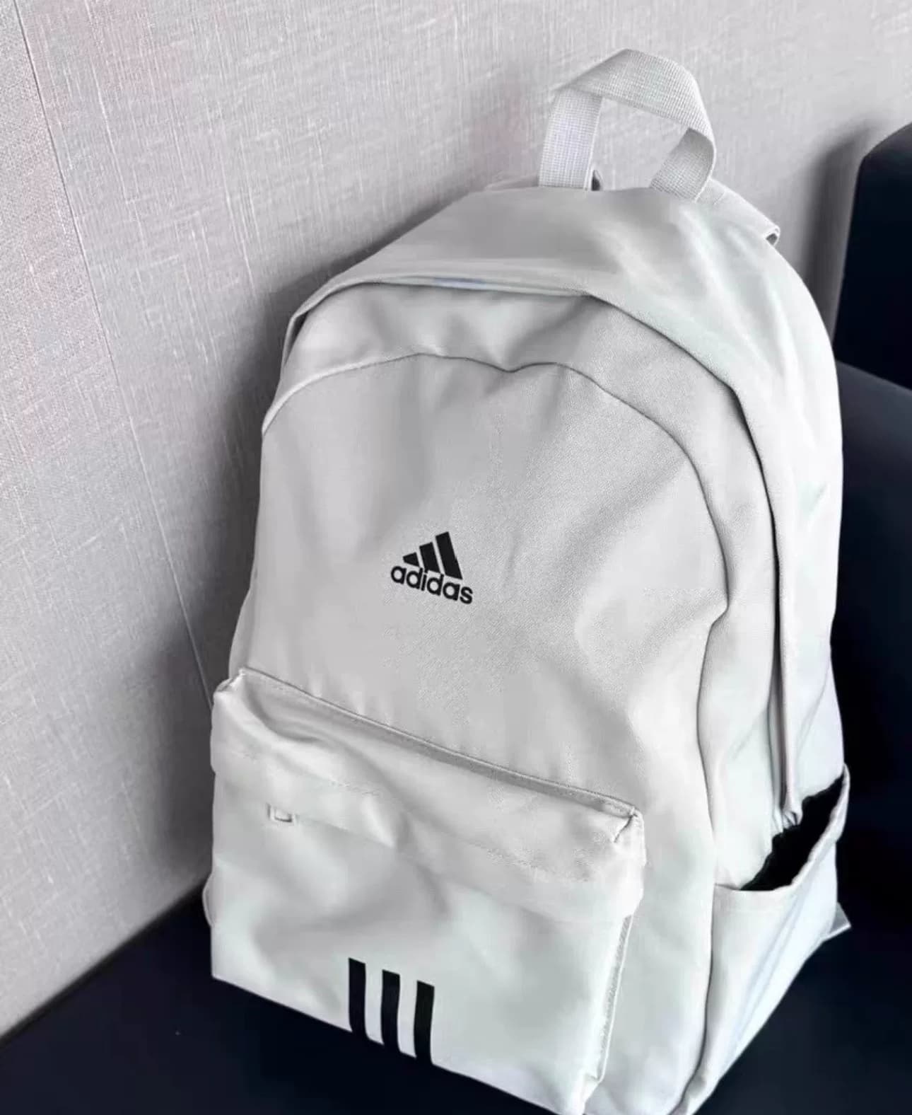 Классический корейский рюкзак большой вместимости Adidas classic с тремя планками светло-серого цвета