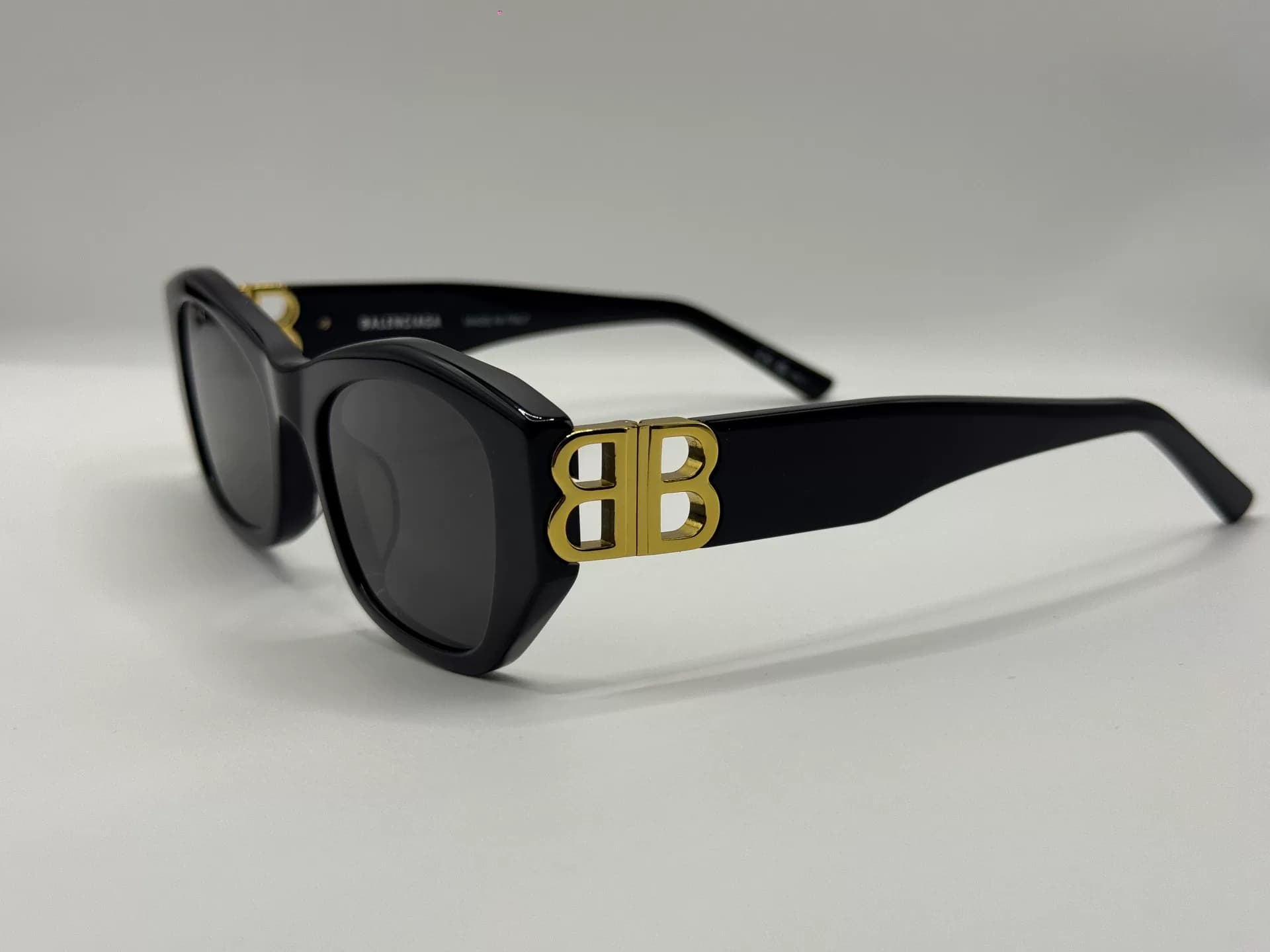 Совершенно новые оригинальные солнцезащитные очки Balenciaga Balenciaga BB0311, черная пластина