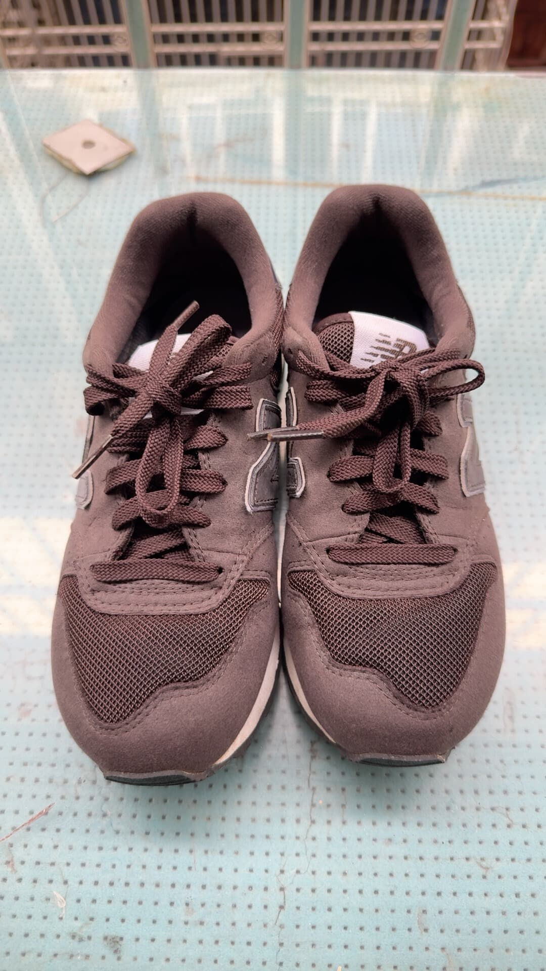 Спортивная обувь New Balance кофейного цвета, натуральная кожа, классический ретро-стиль, нескользящая подошва