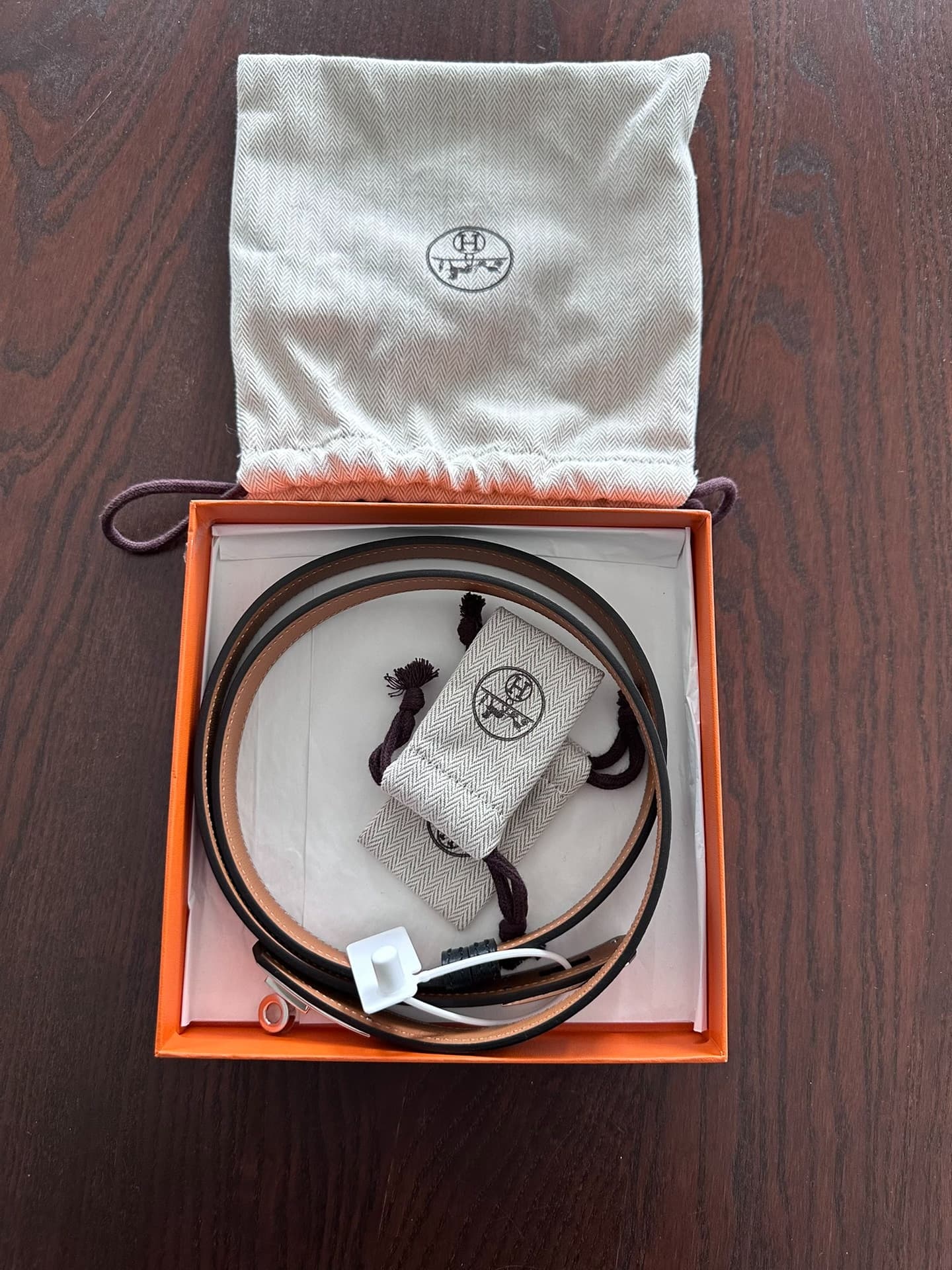 Односторонний кожаный ремень HERMES+Hermes+Kelly с серебристой гладкой пряжкой черного цвета