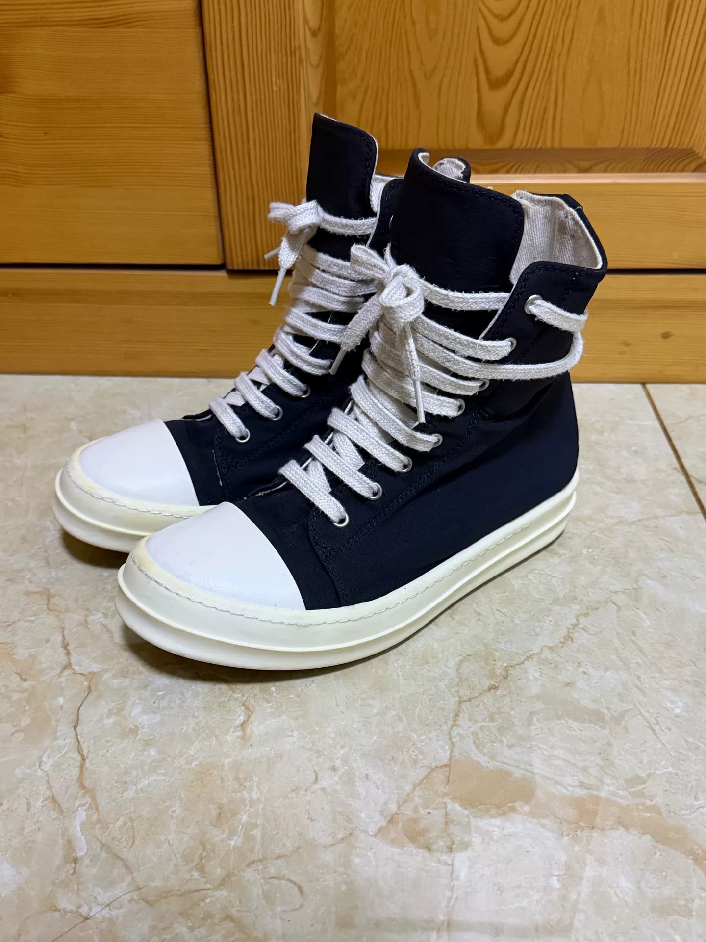 Высокие кроссовки Rick Owens RO compound черного и белого цветов в тон 40
