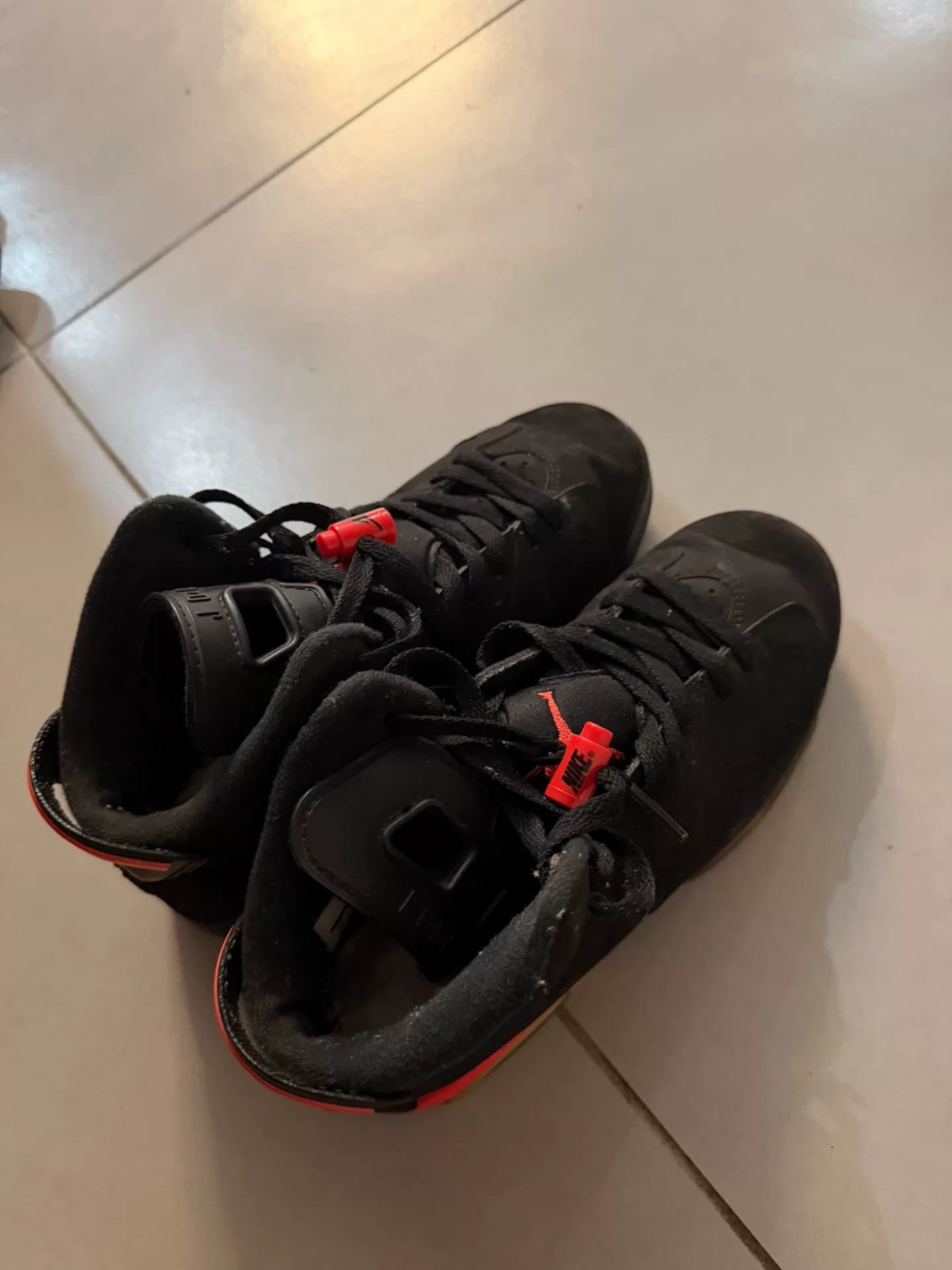 Nike AJ6 черно-красного цвета, размер 37,5