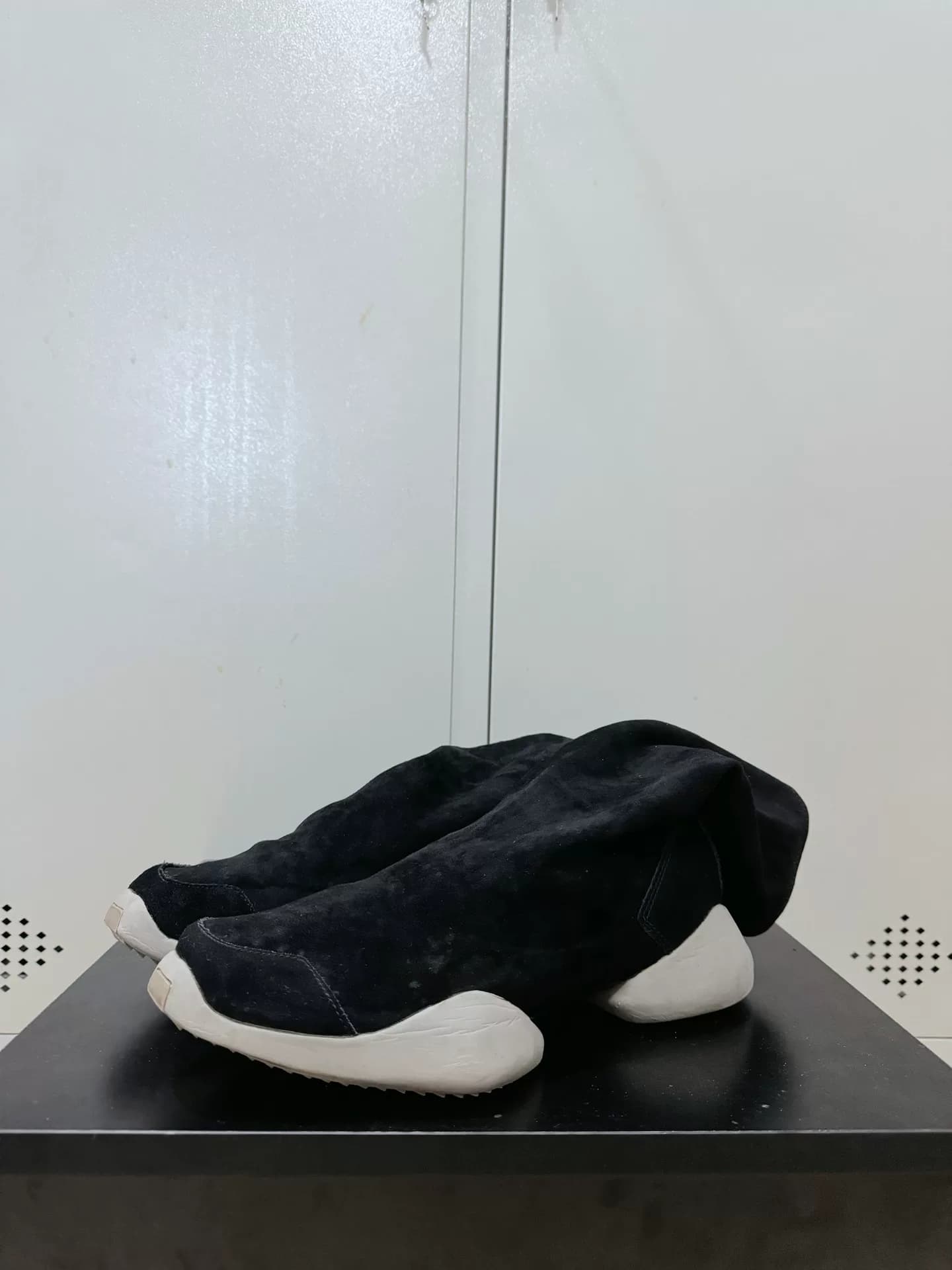 Рик Оуэнс × замшевые сапоги-подковы Adidas hoof