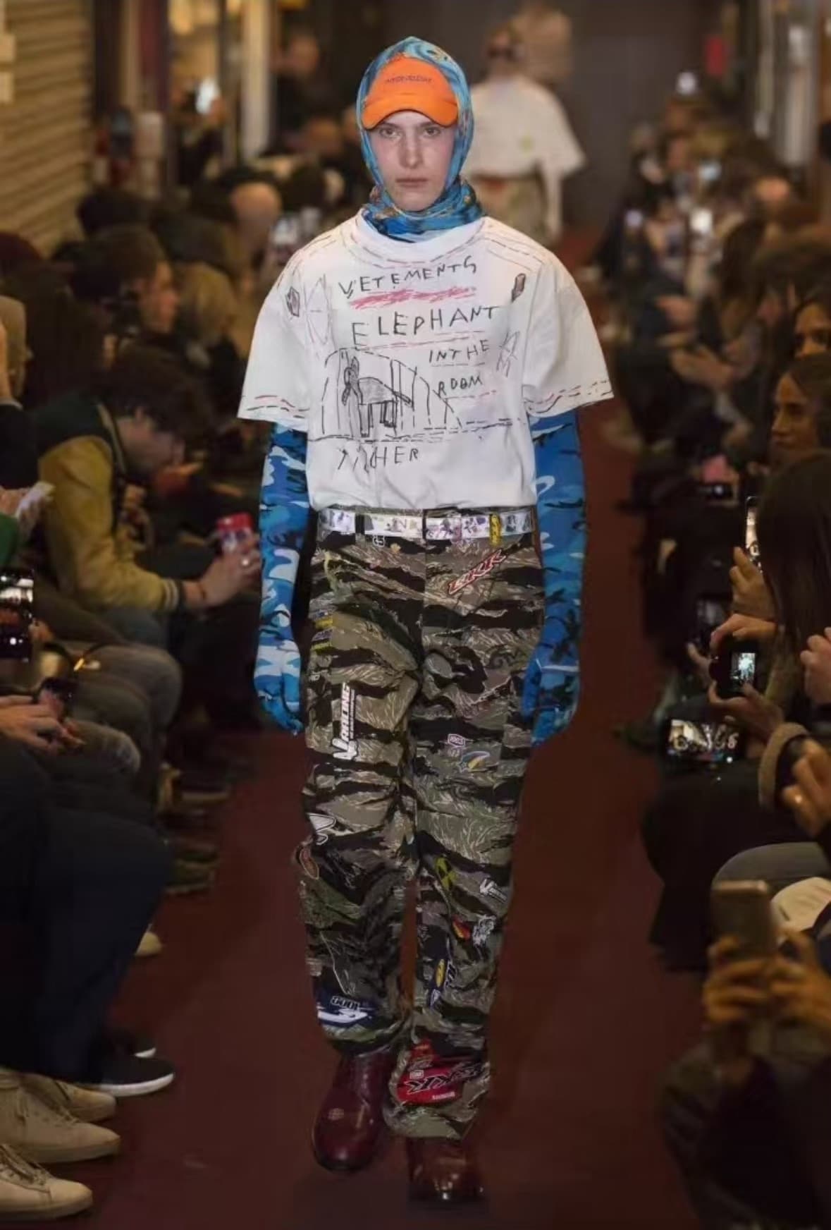 футболка с коротким рукавом vetements