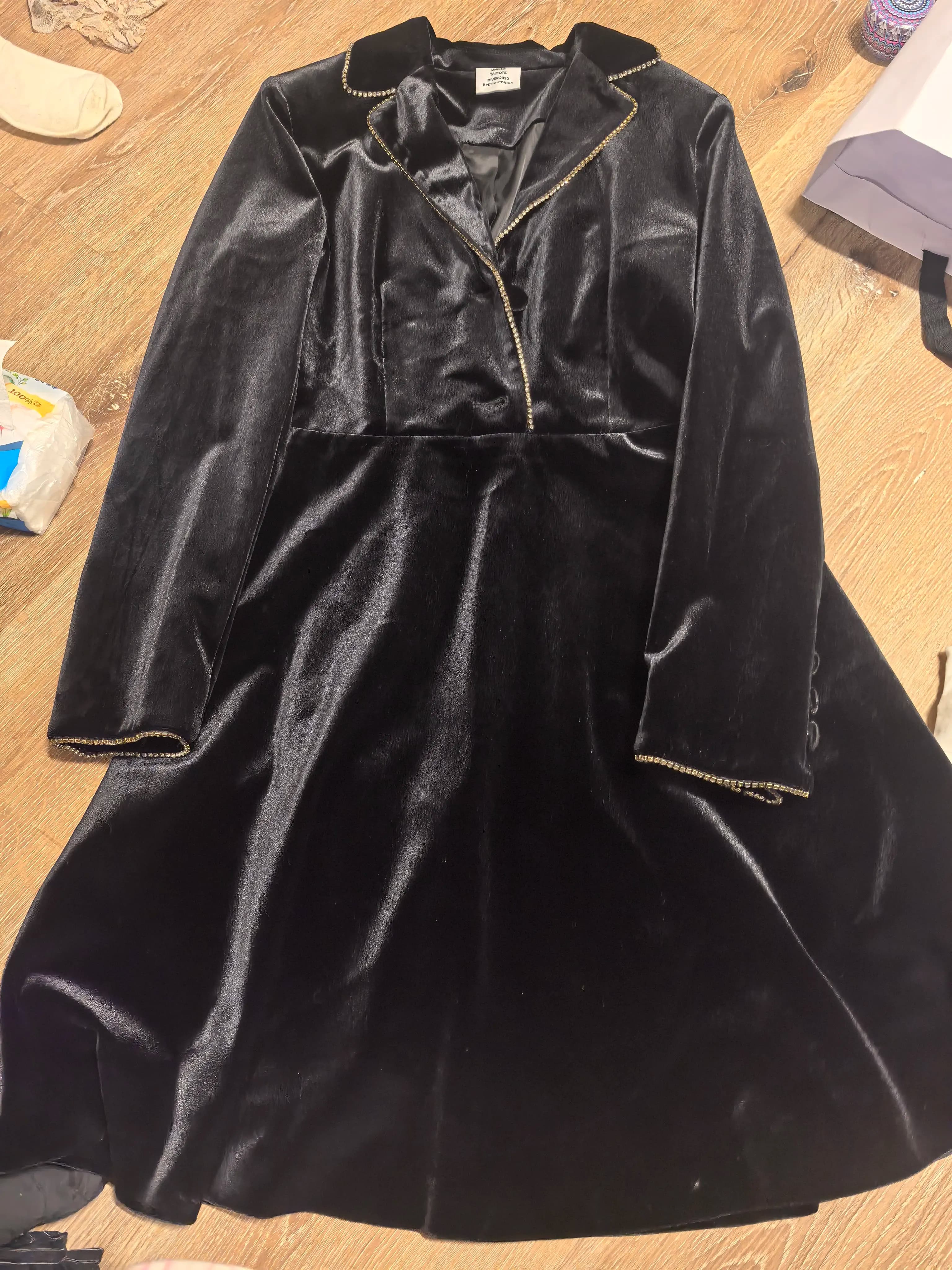 Бархатное платье Vetements среднего и маленького размера