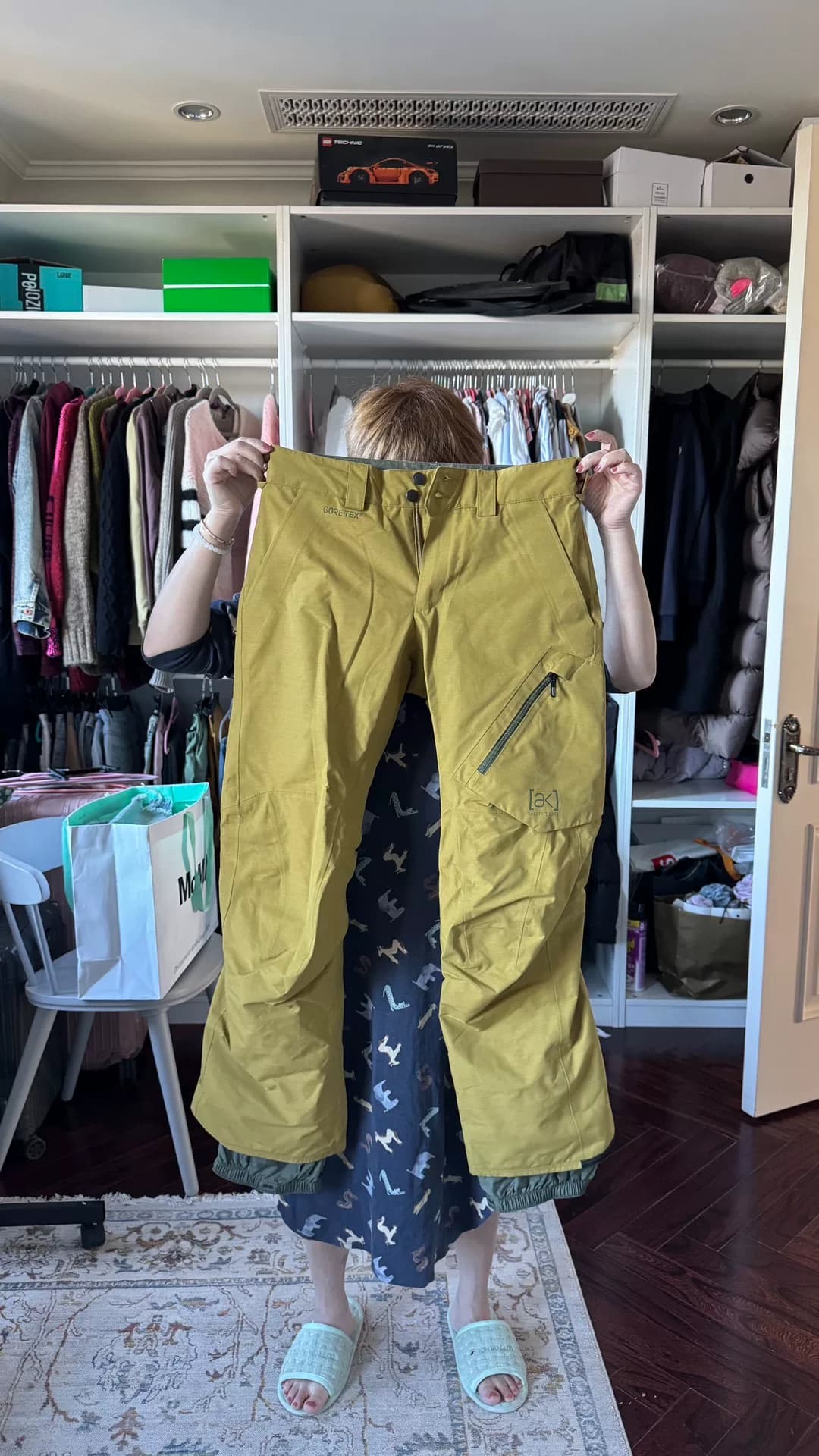 Зимние брюки Burton ak были куплены в магазине Burton в Омотесандо, Токио, и на тот момент были в отличной форме.