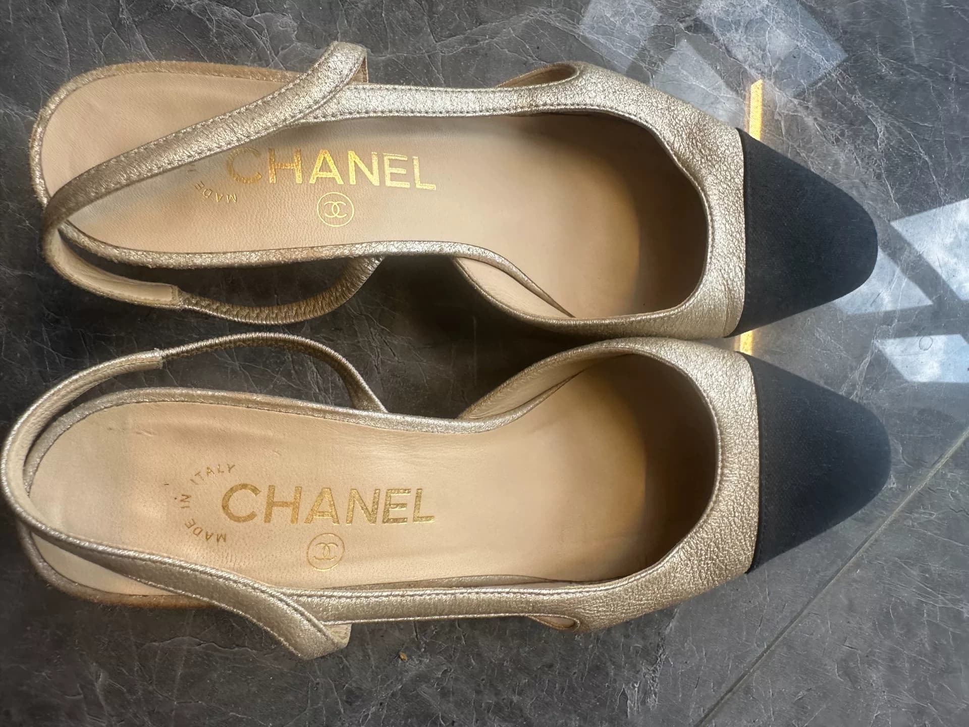 Женская обувь Chanel хорошего цвета