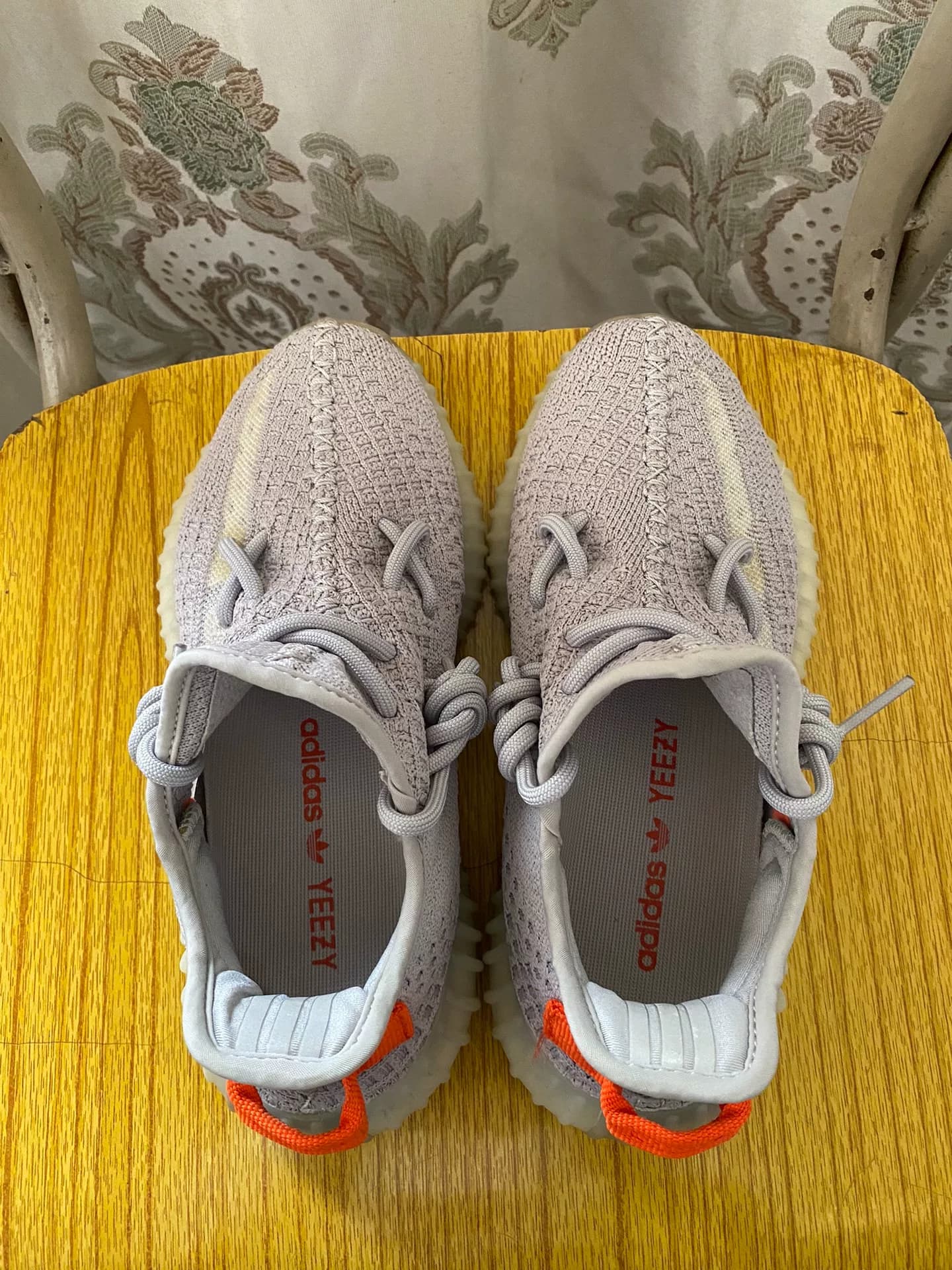 Adidas adidas yeezy350 задний фонарь 37 кокосовый 350