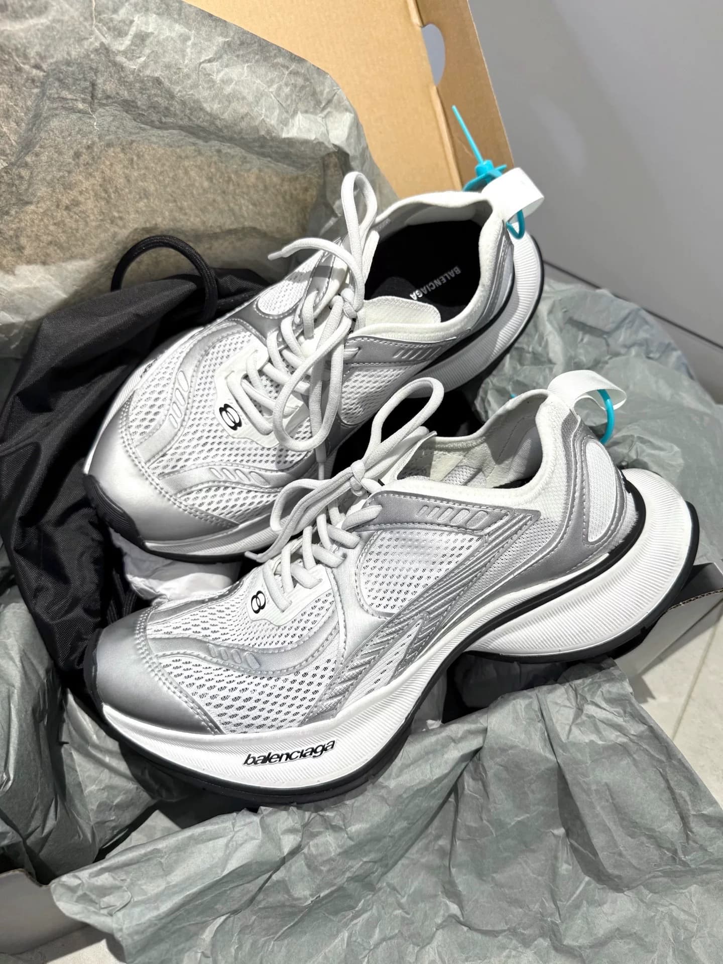 Совершенно новые оригинальные туфли Balenciaga с объемным принтом Balenciaga