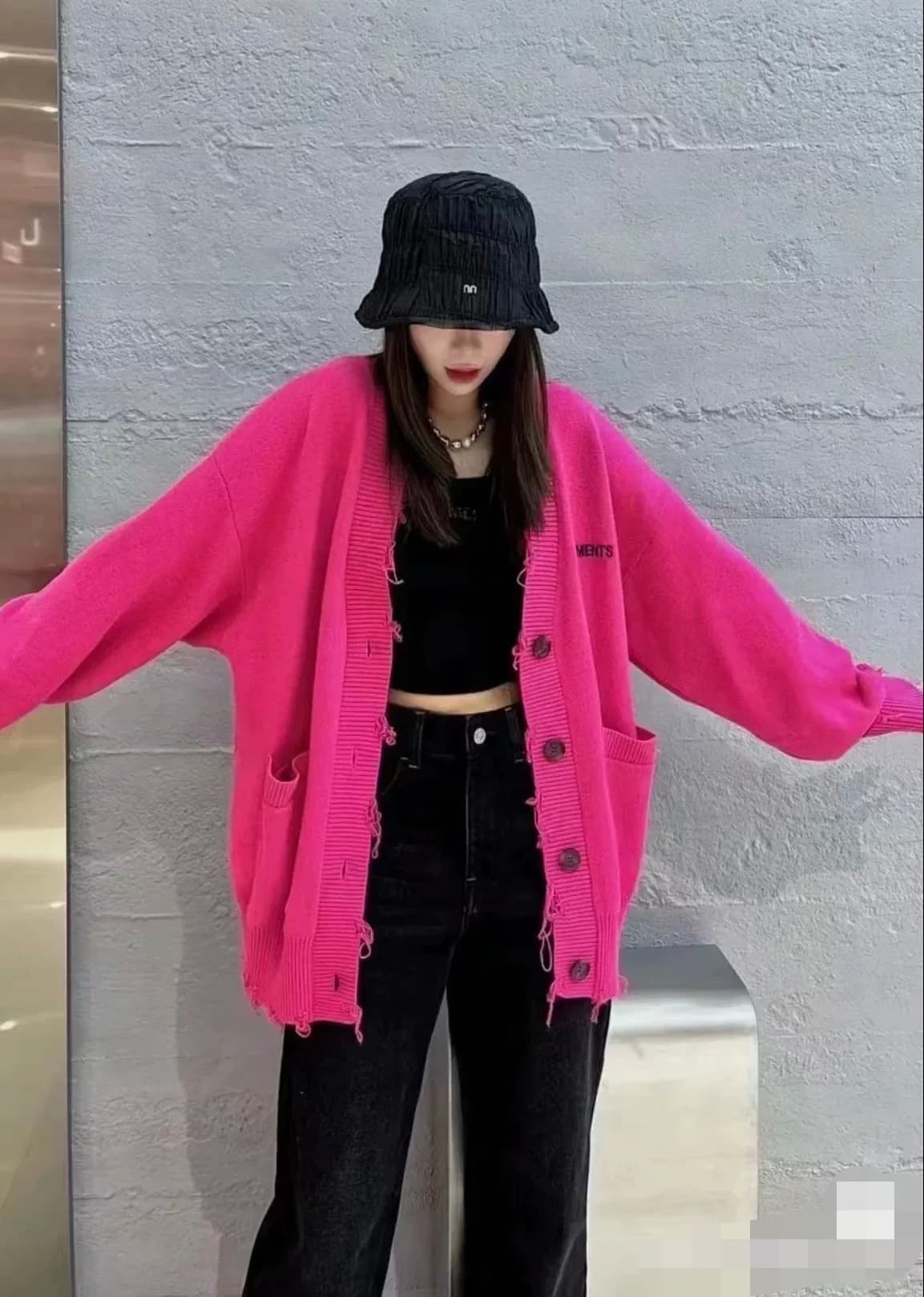 Вязаный кардиган VETEMENTS