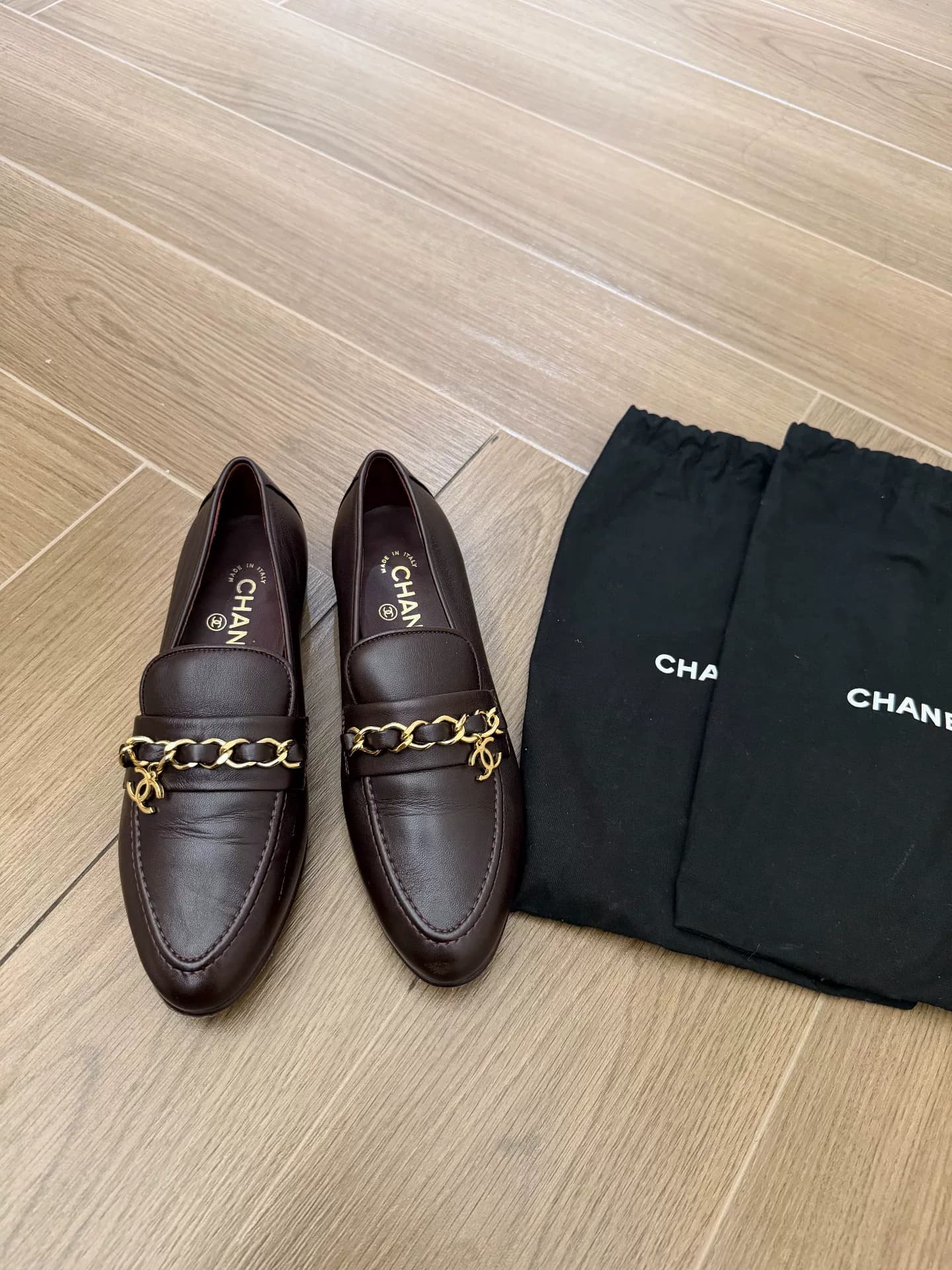 Мокасины Chanel бордового цвета от Chanel на плоской подошве